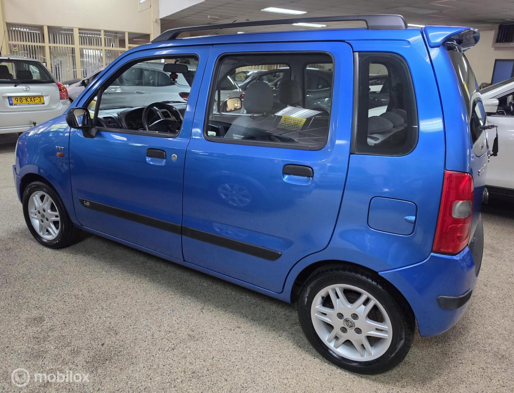 Foto van Suzuki Wagon R