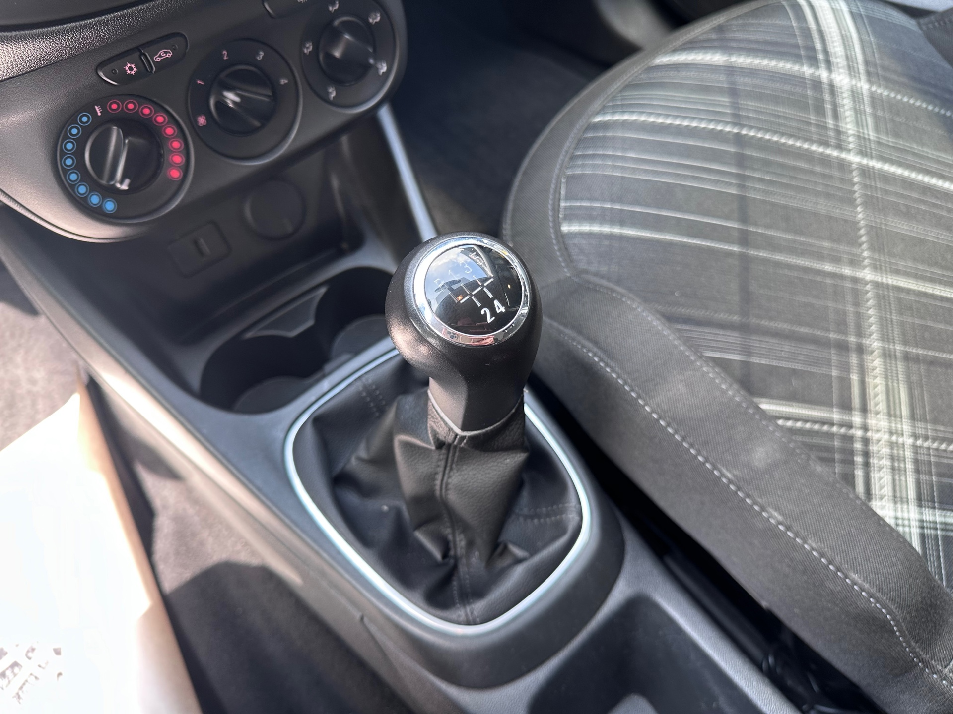 Foto van Opel Corsa-e