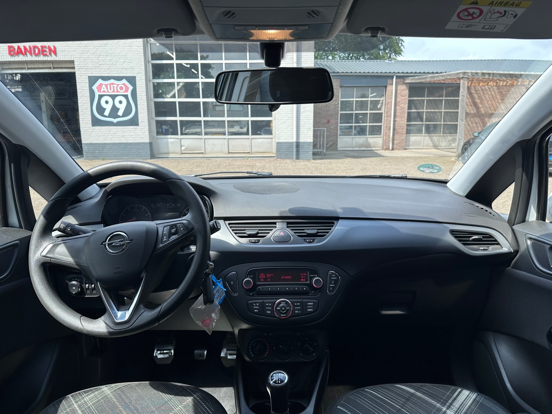 Foto van Opel Corsa-e