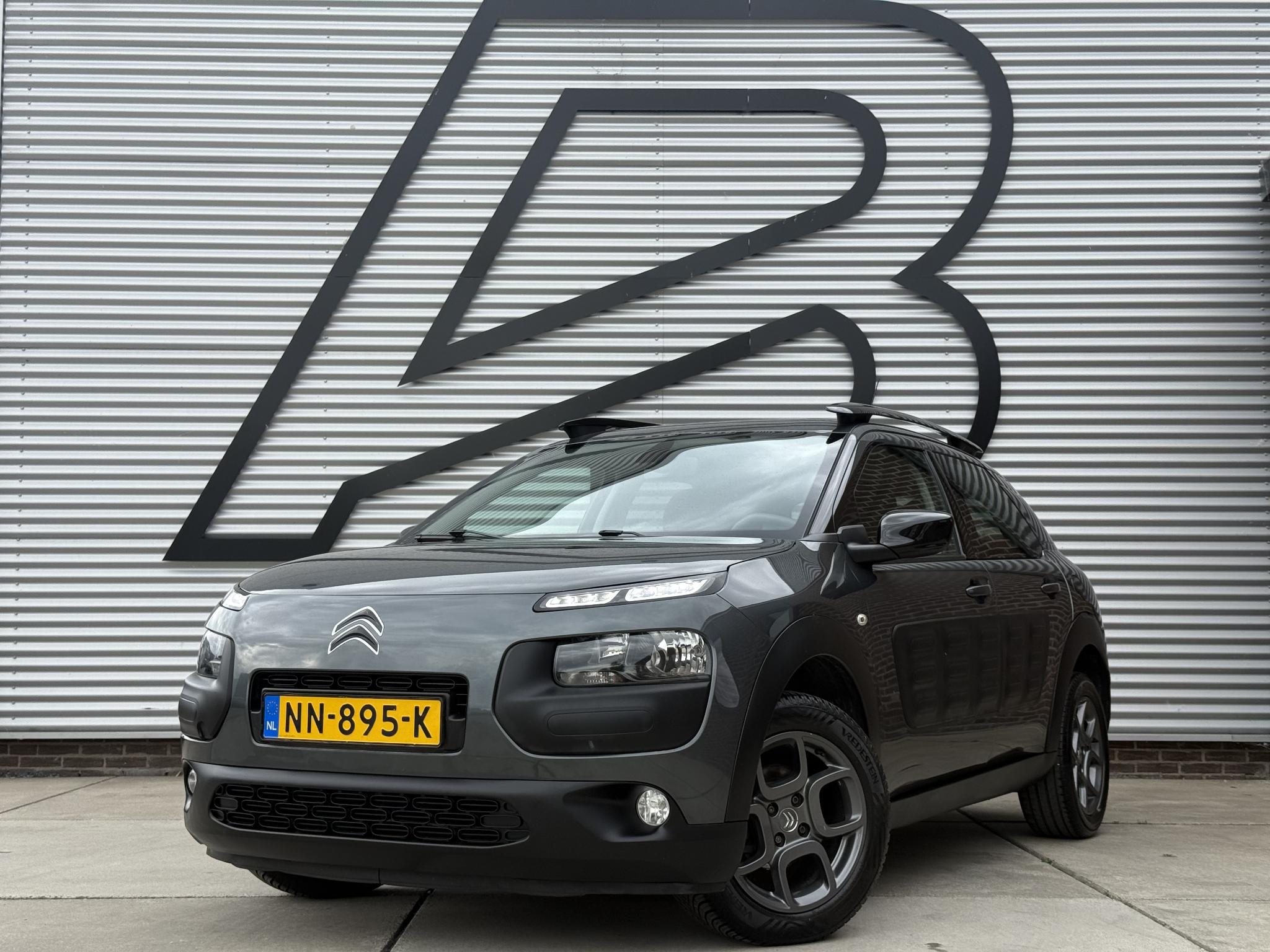 Citroen C4 Cactus 1.2 PureTech Shine 2017 - voorkant