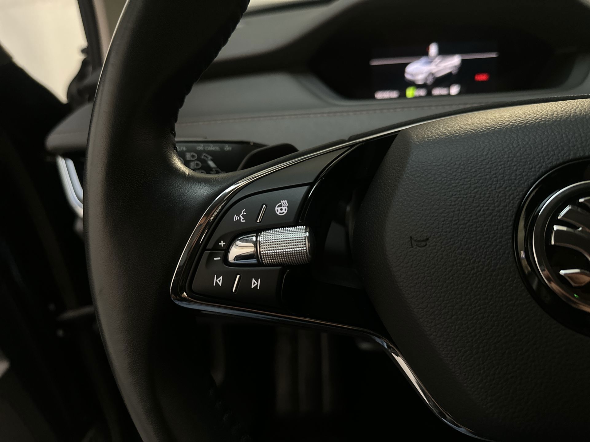 Foto van Skoda Enyaq 80