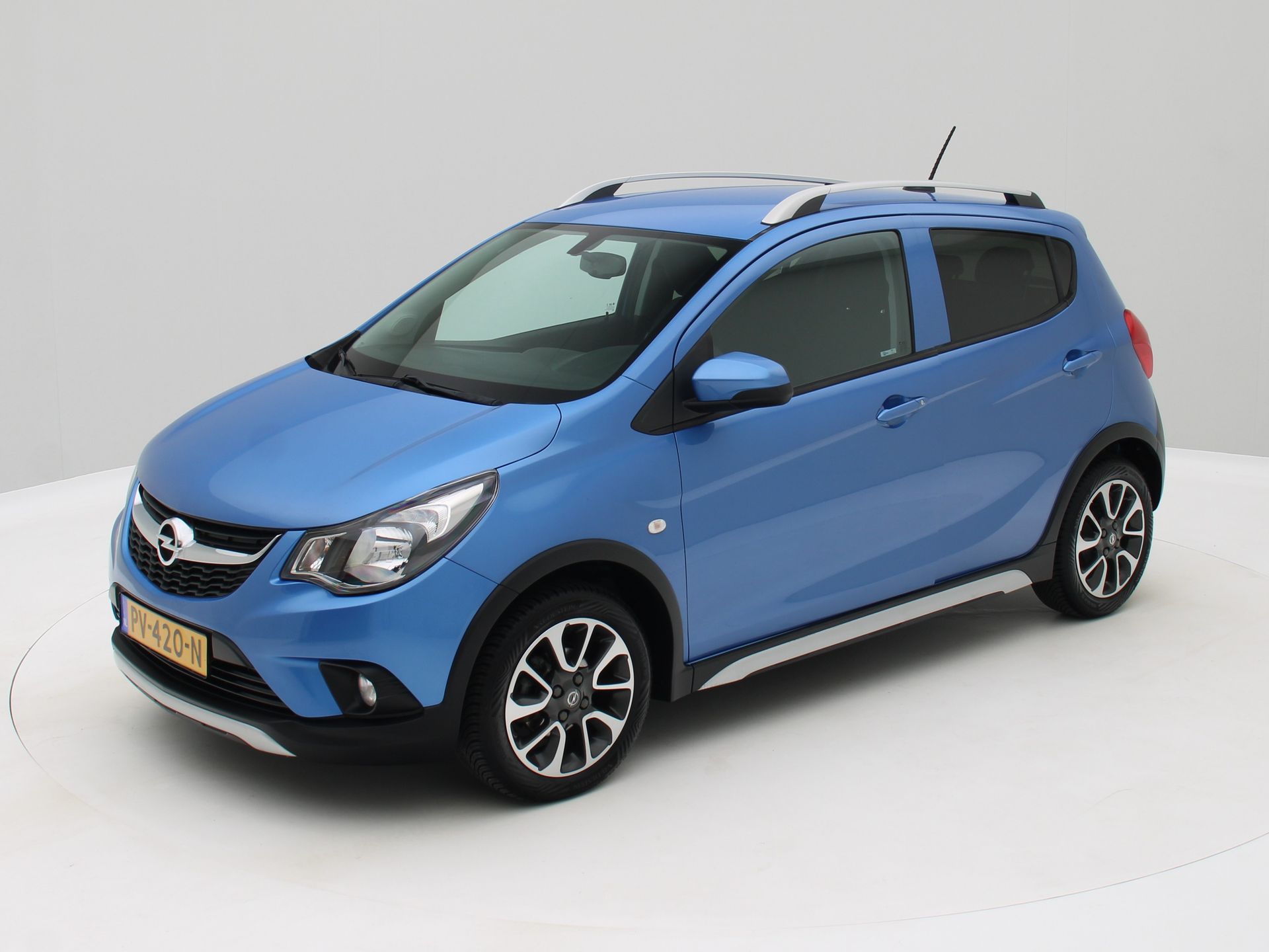 Foto van OPEL KARL ROCKS / VIVA ROCKS