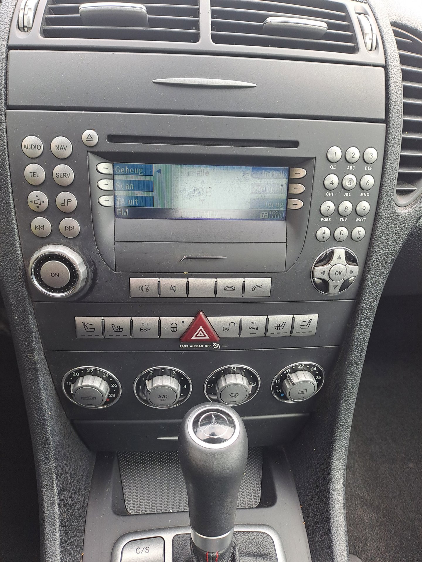 Foto van Mercedes-Benz SLK 200 Kompressor
