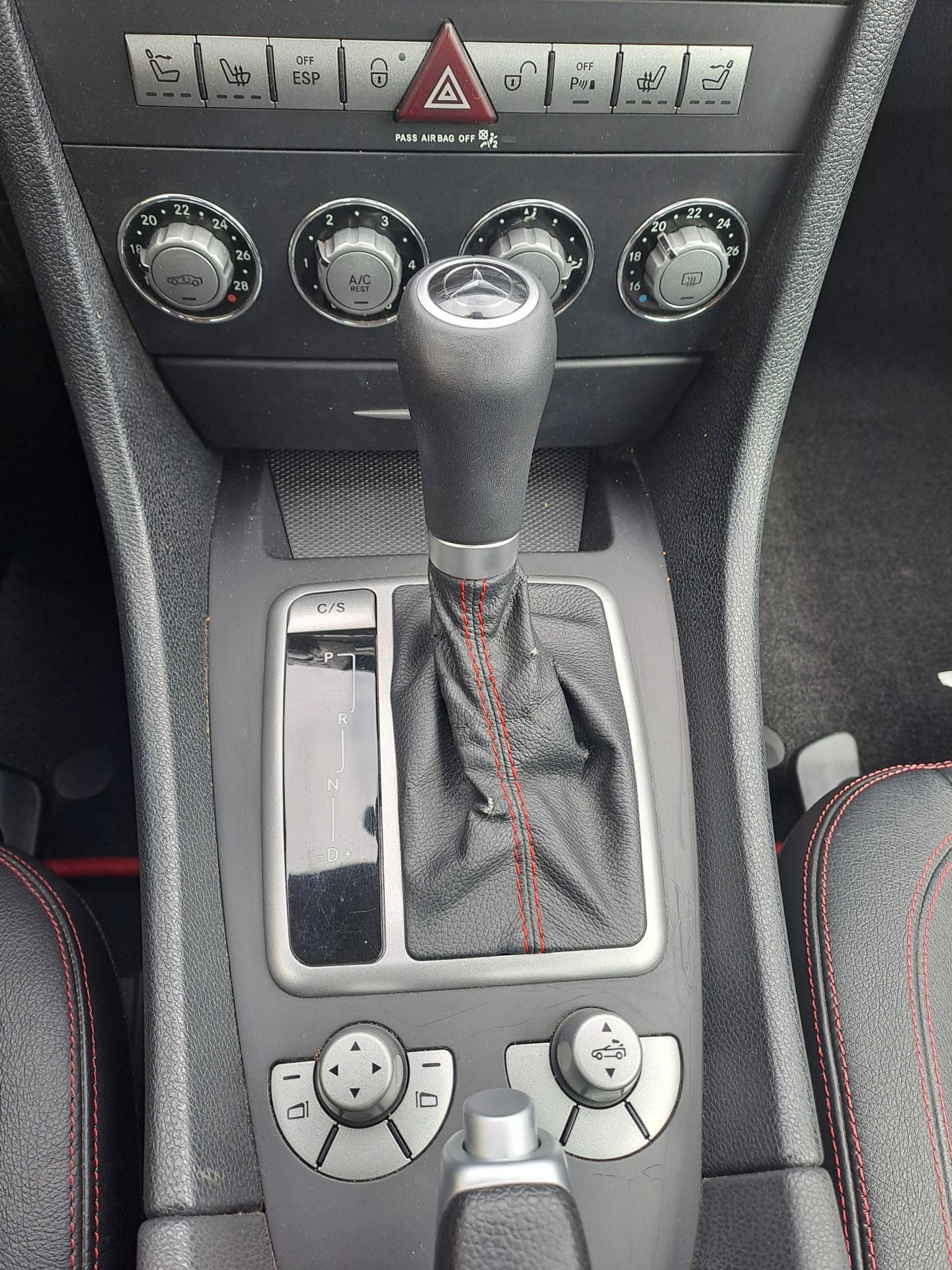 Foto van Mercedes-Benz SLK 200 Kompressor