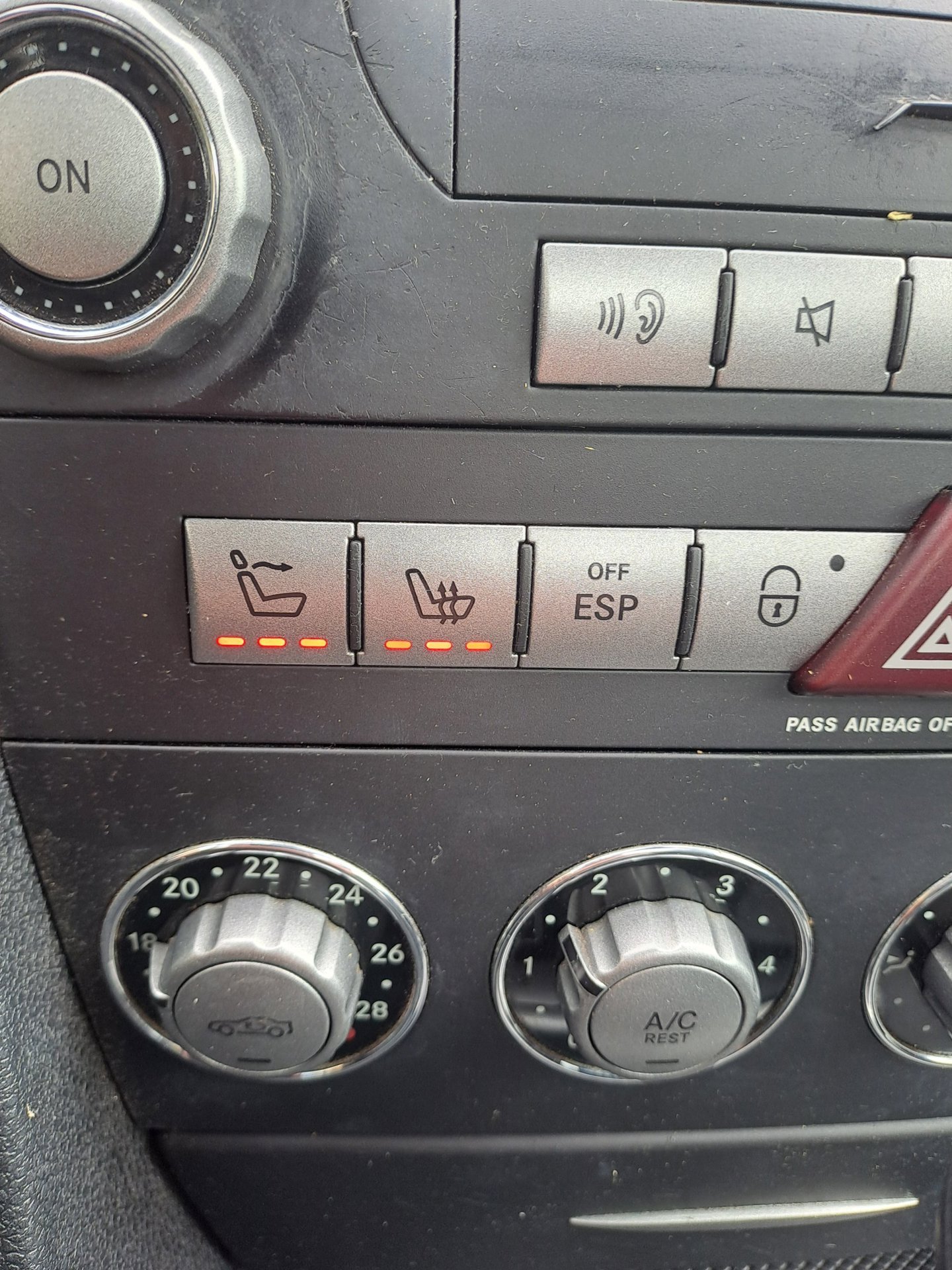 Foto van Mercedes-Benz SLK 200 Kompressor