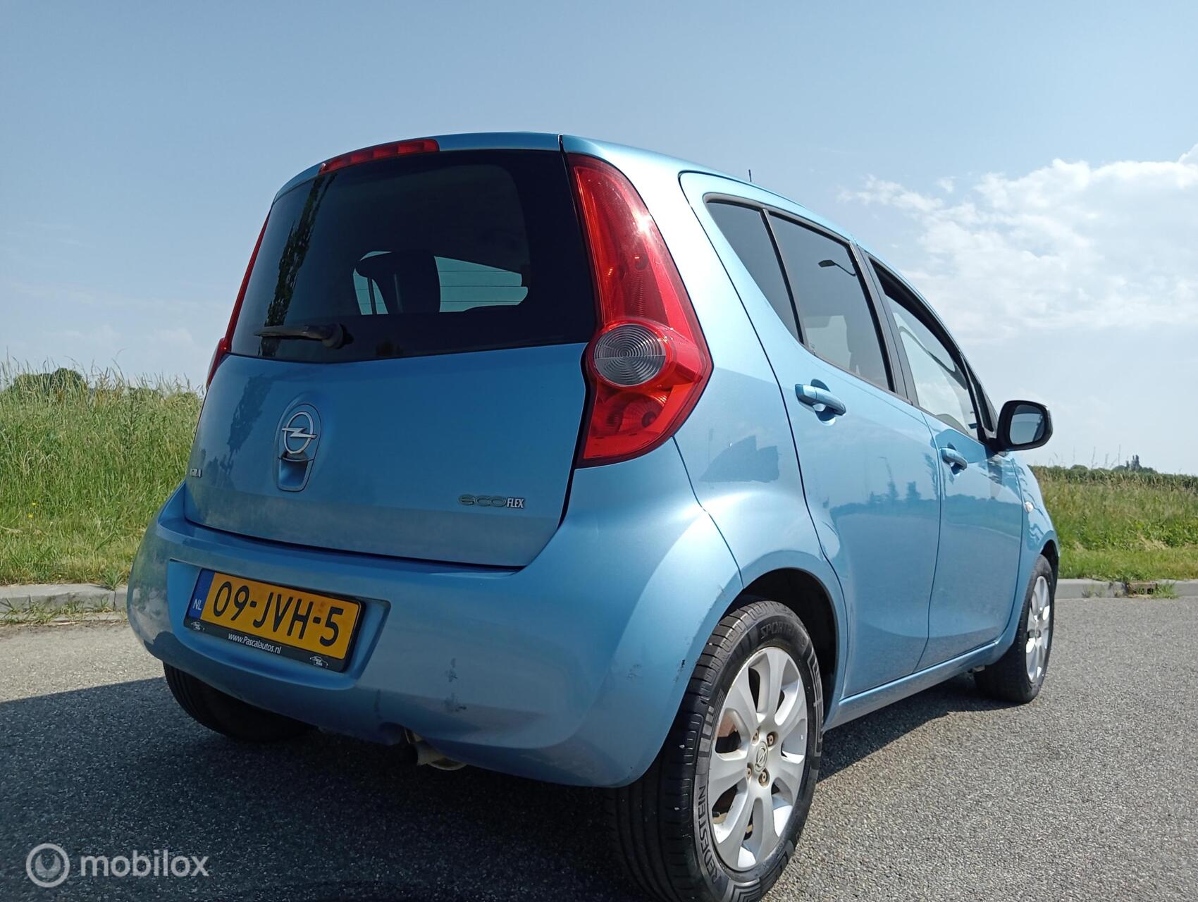 Foto van Opel Agila