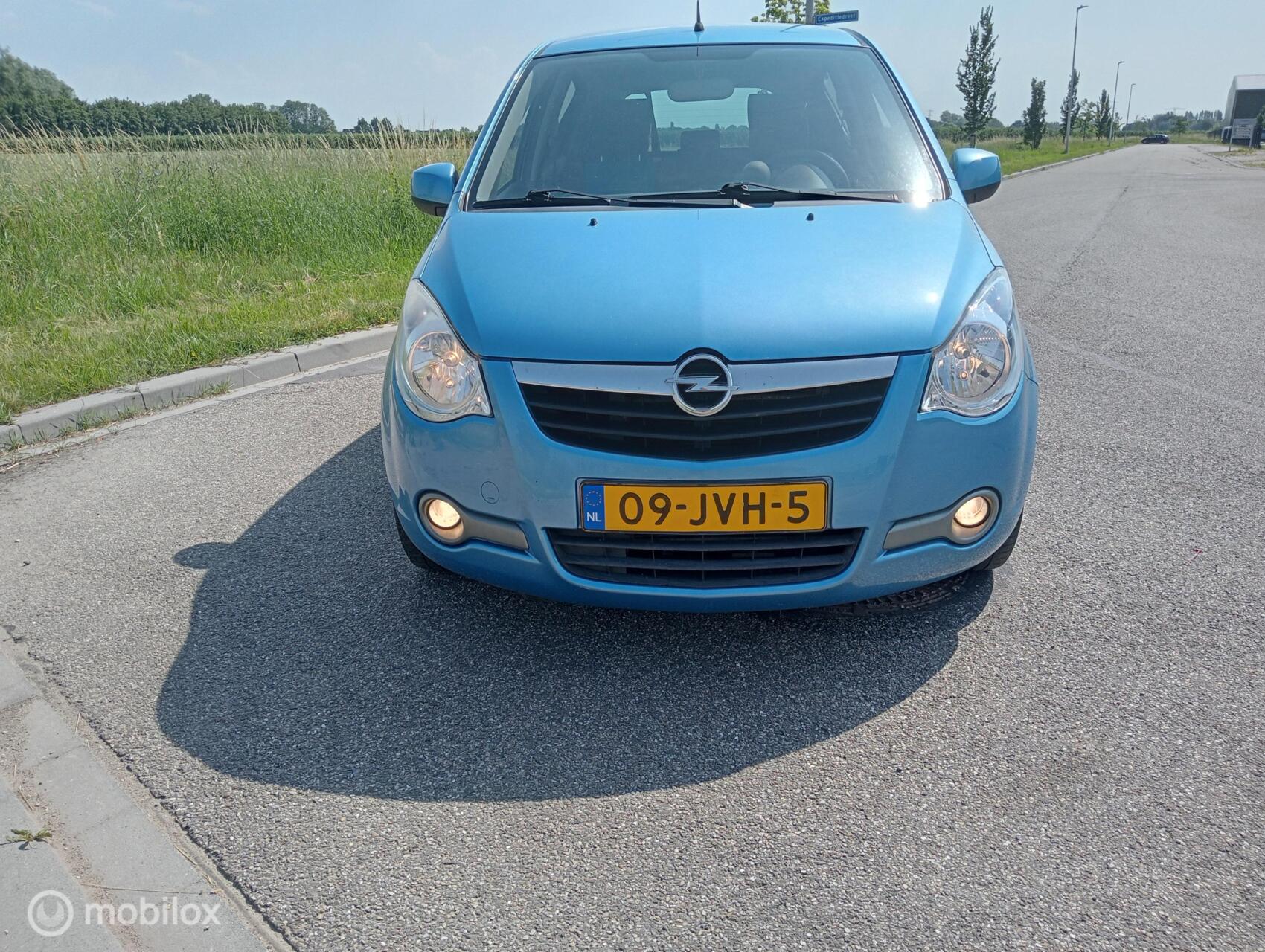Foto van Opel Agila
