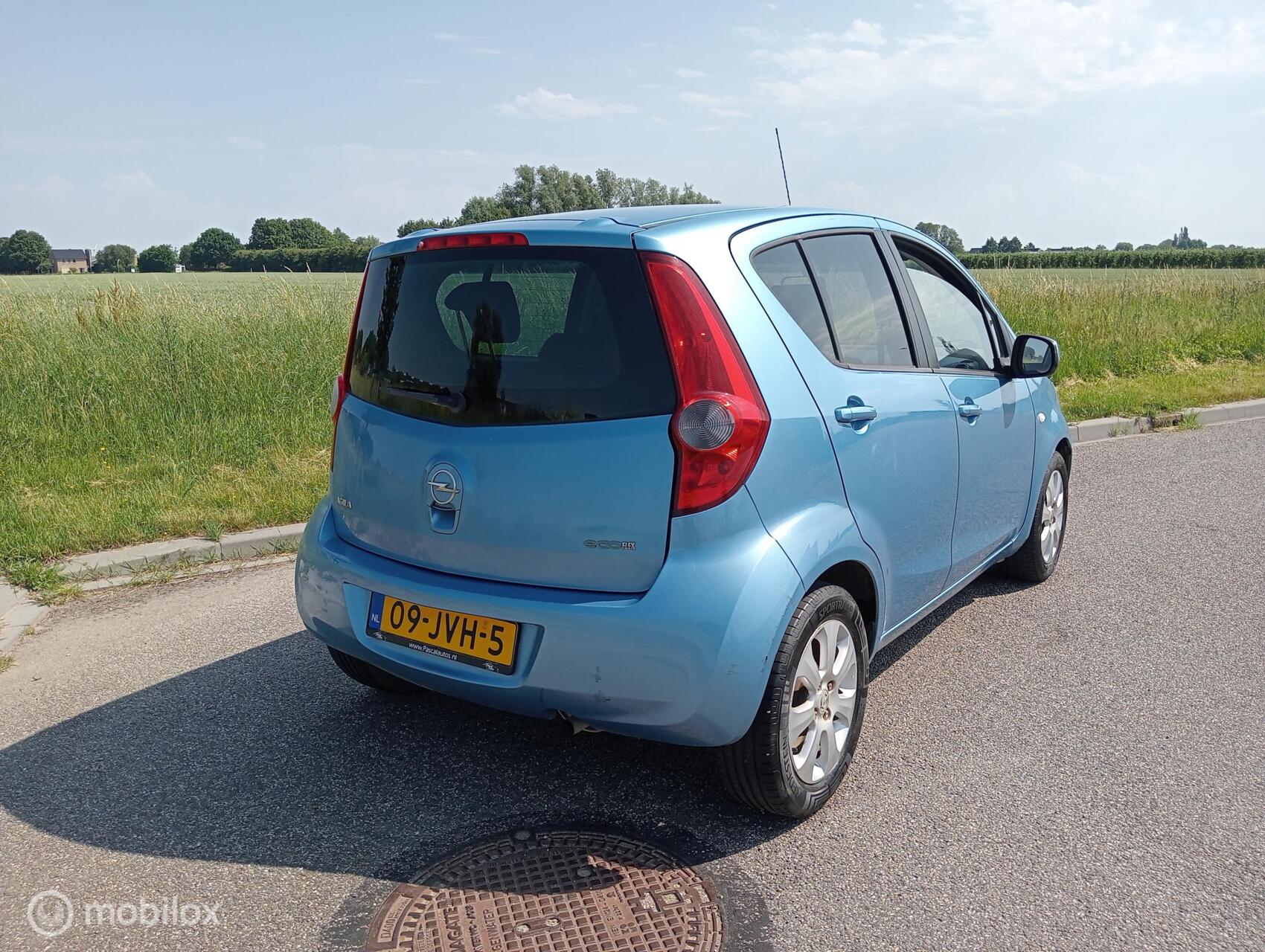 Foto van Opel Agila