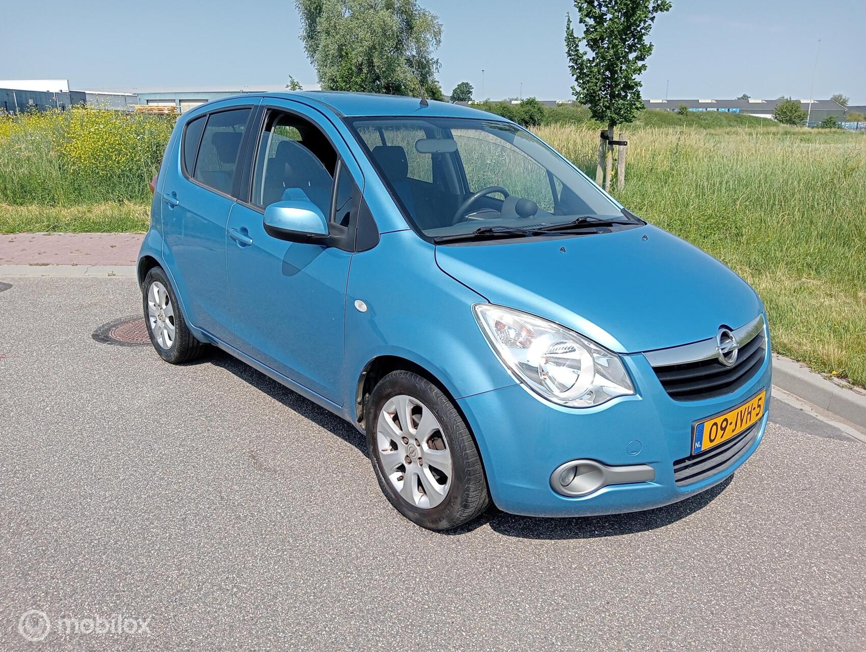 Foto van Opel Agila
