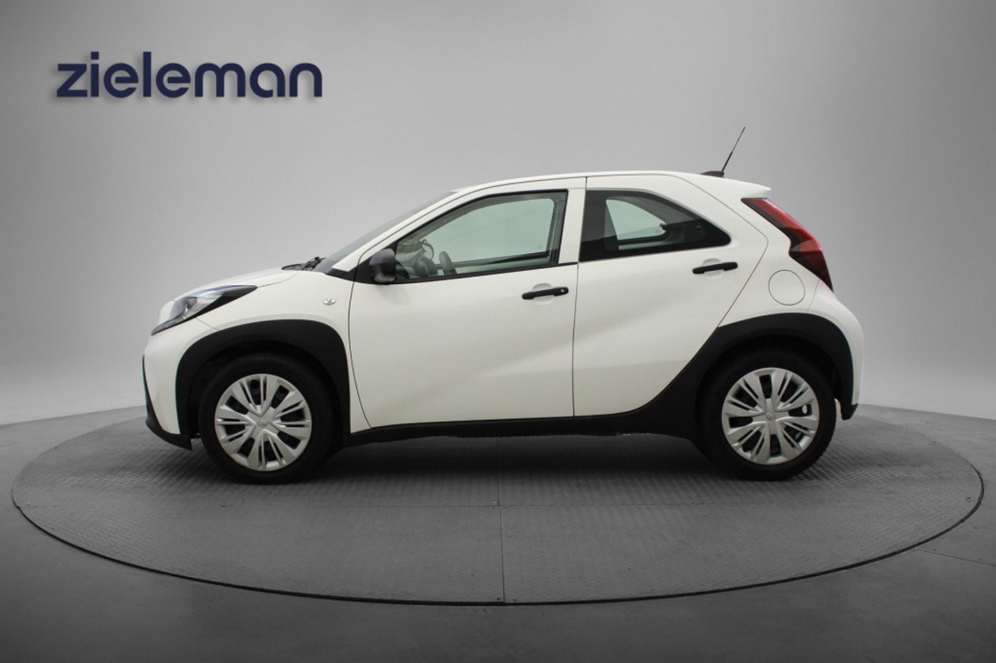 Foto van Toyota Toyota Aygo X