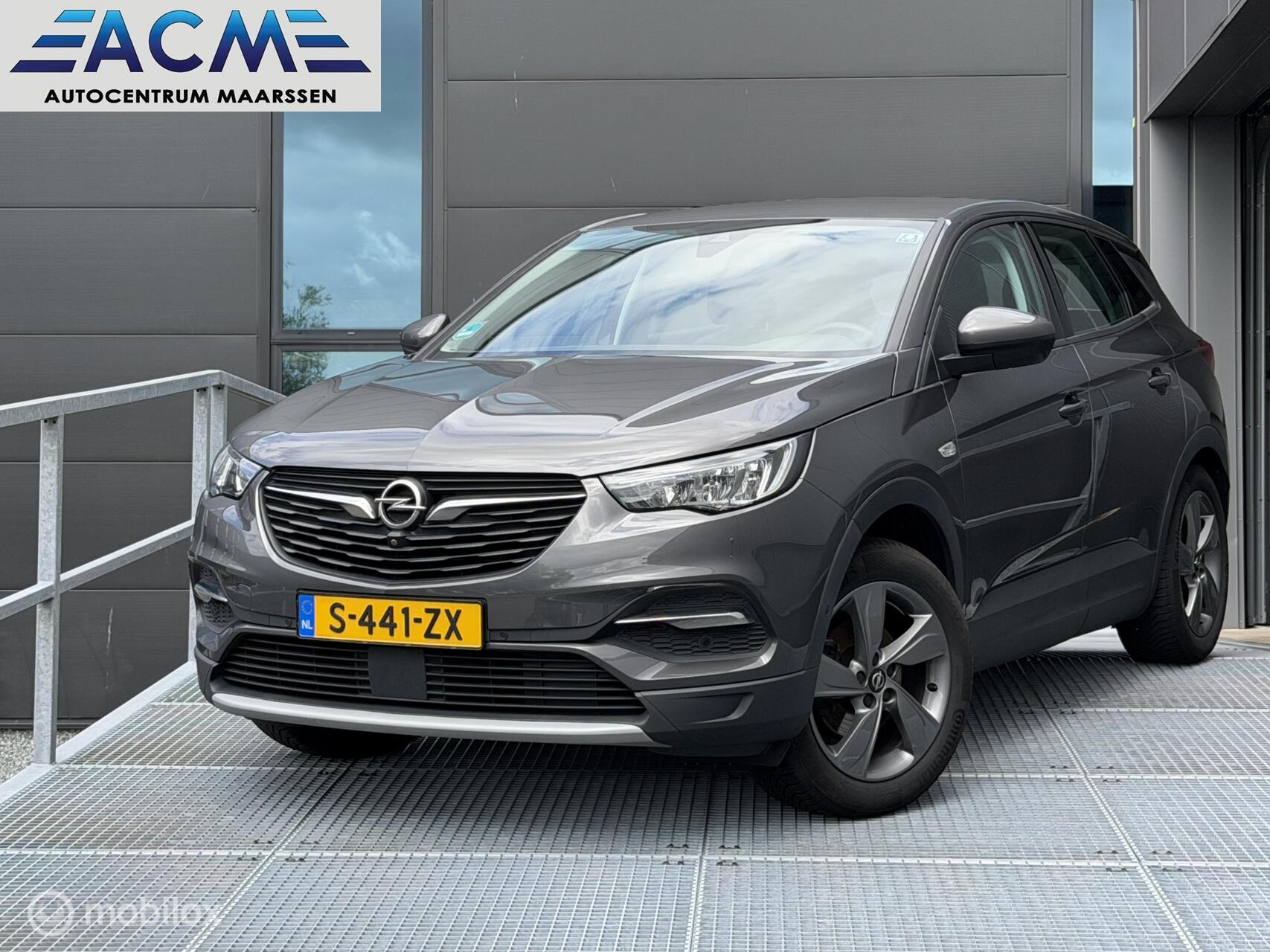 Foto van OPEL GRANDLAND X
