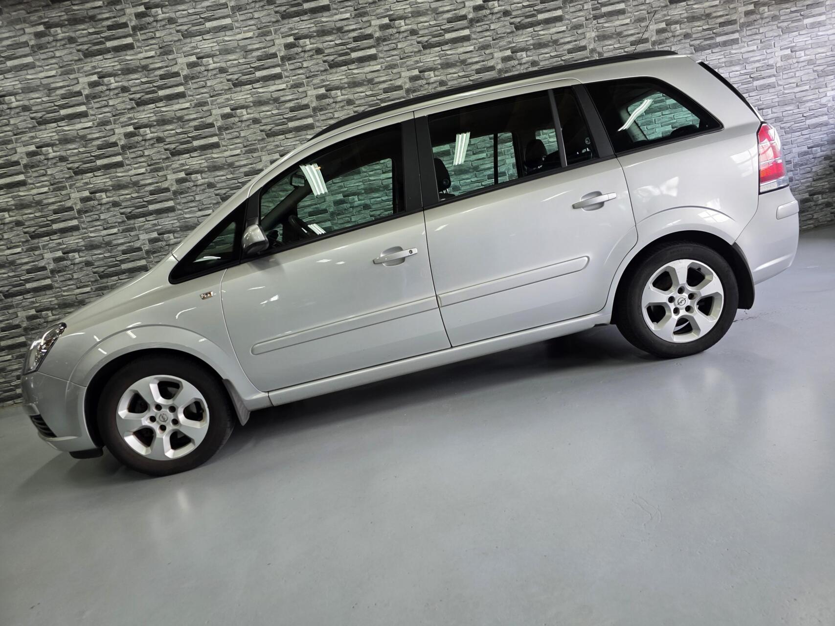 Foto van Opel Zafira