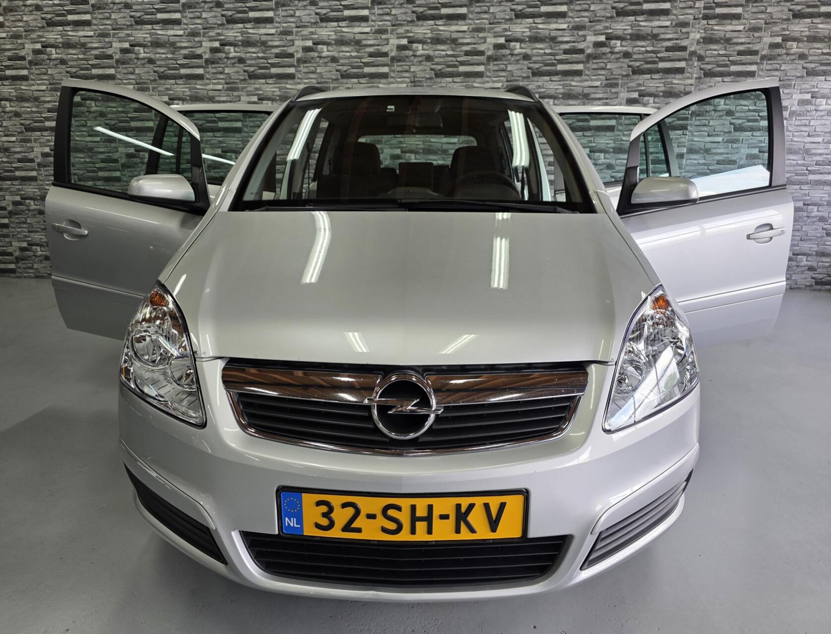 Foto van Opel Zafira