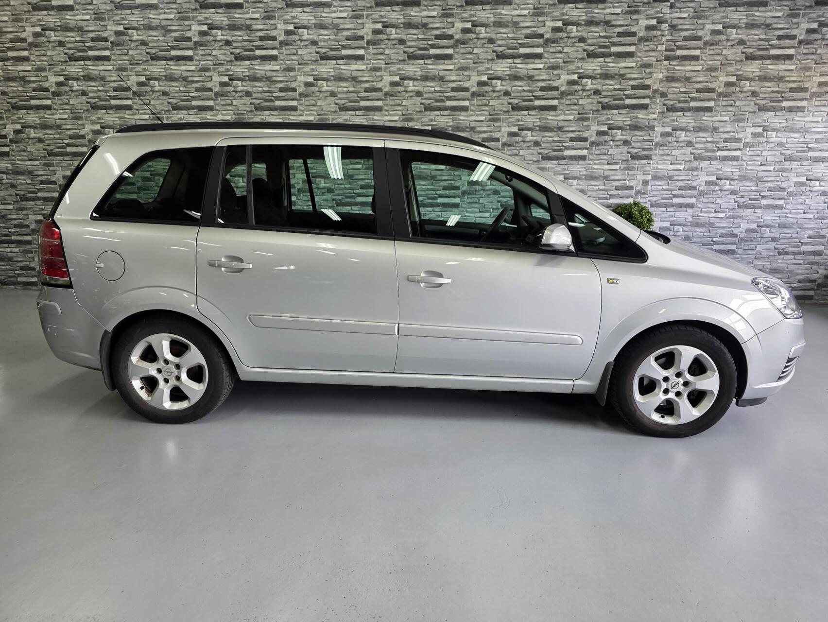 Foto van Opel Zafira