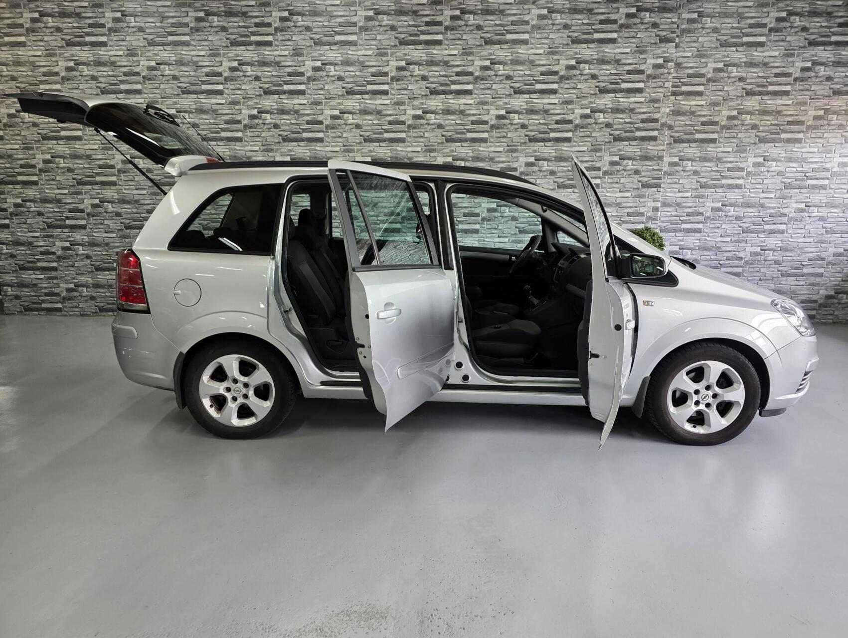Foto van Opel Zafira