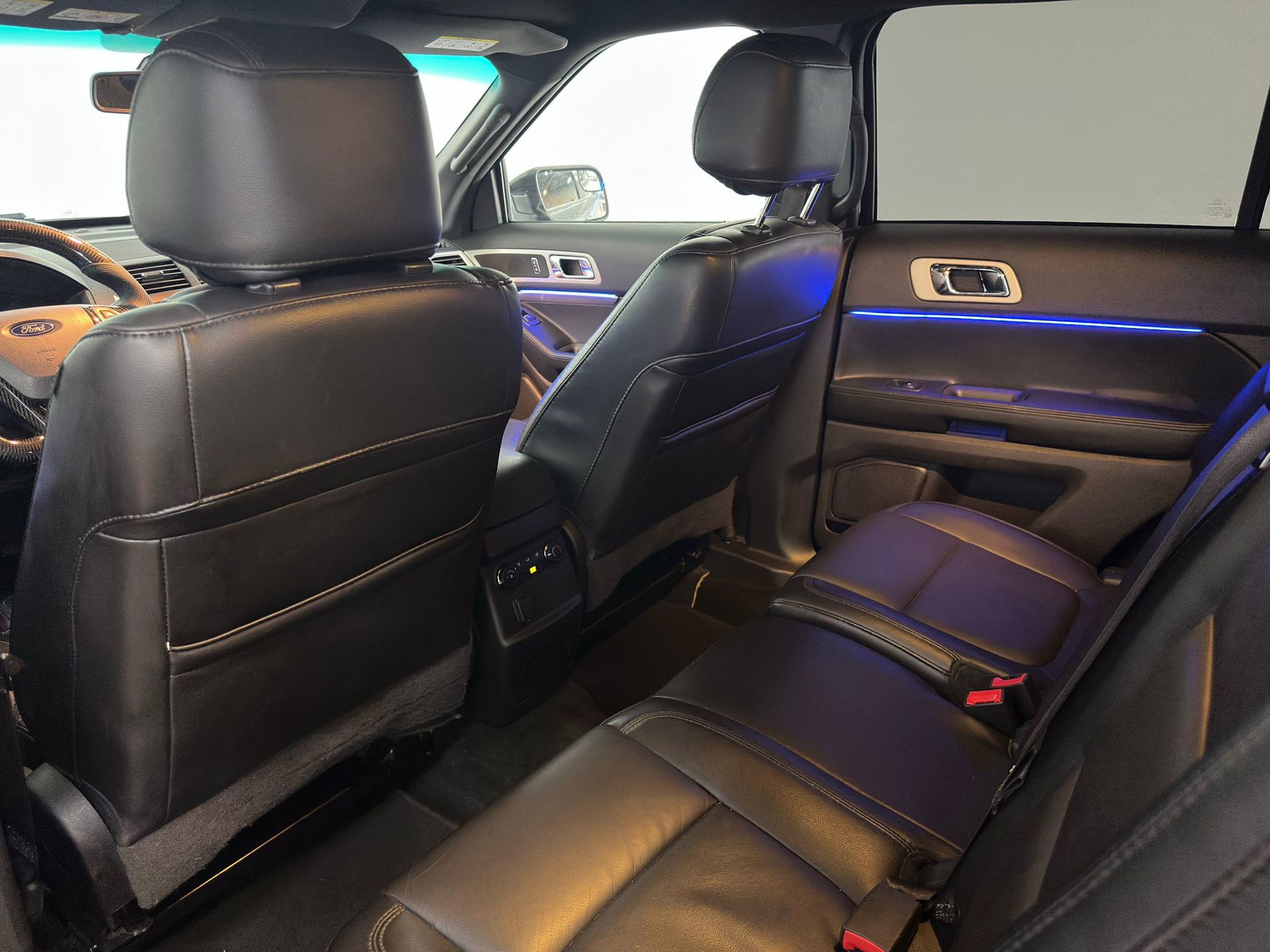Foto van Ford Explorer XLT FWD 4dr