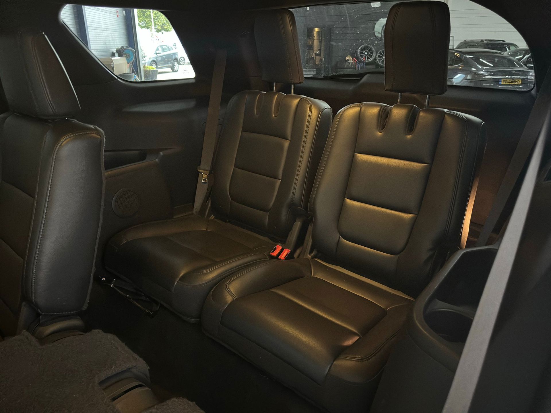 Foto van Ford Explorer XLT FWD 4dr