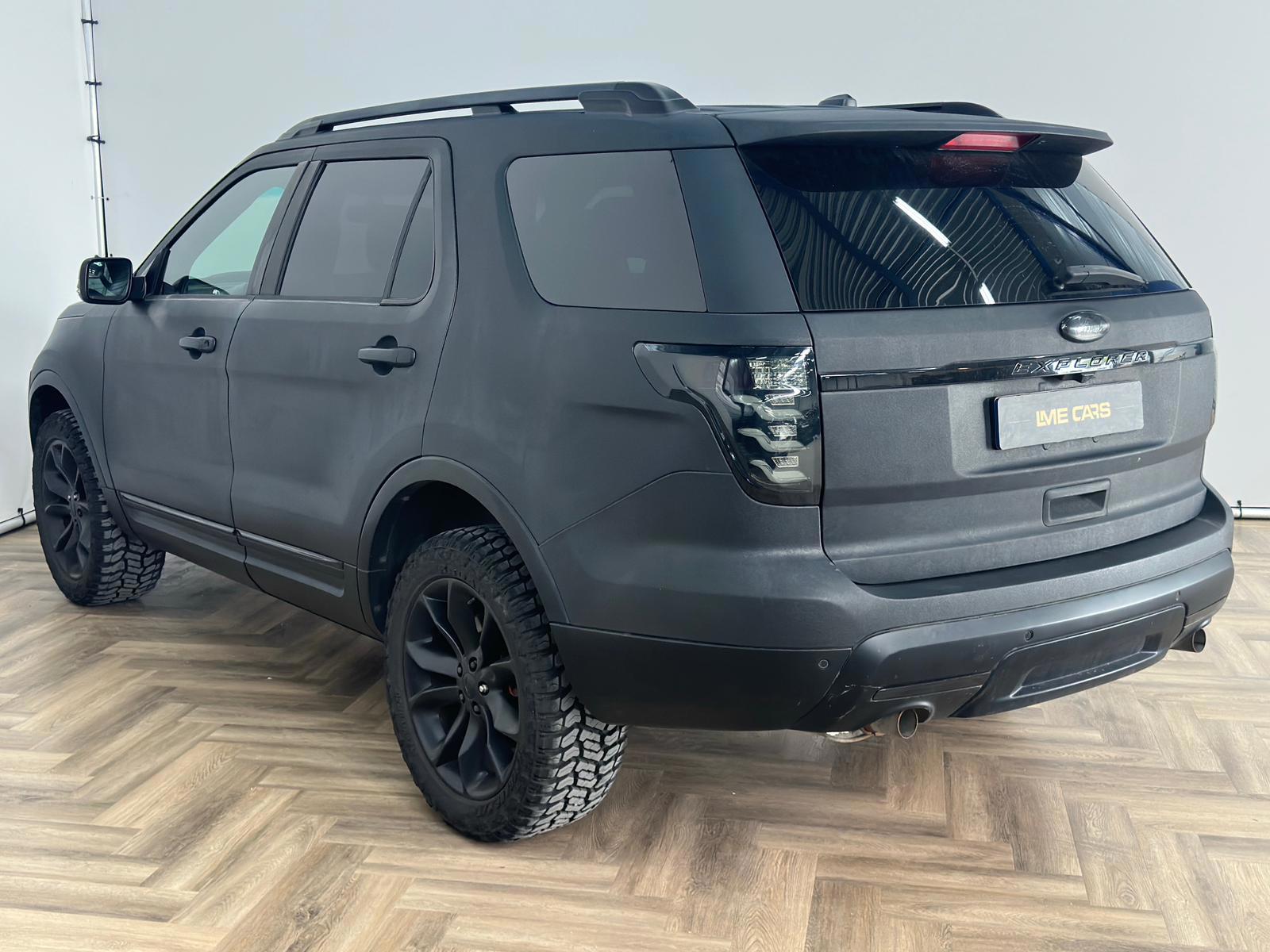 Foto van Ford Explorer XLT FWD 4dr