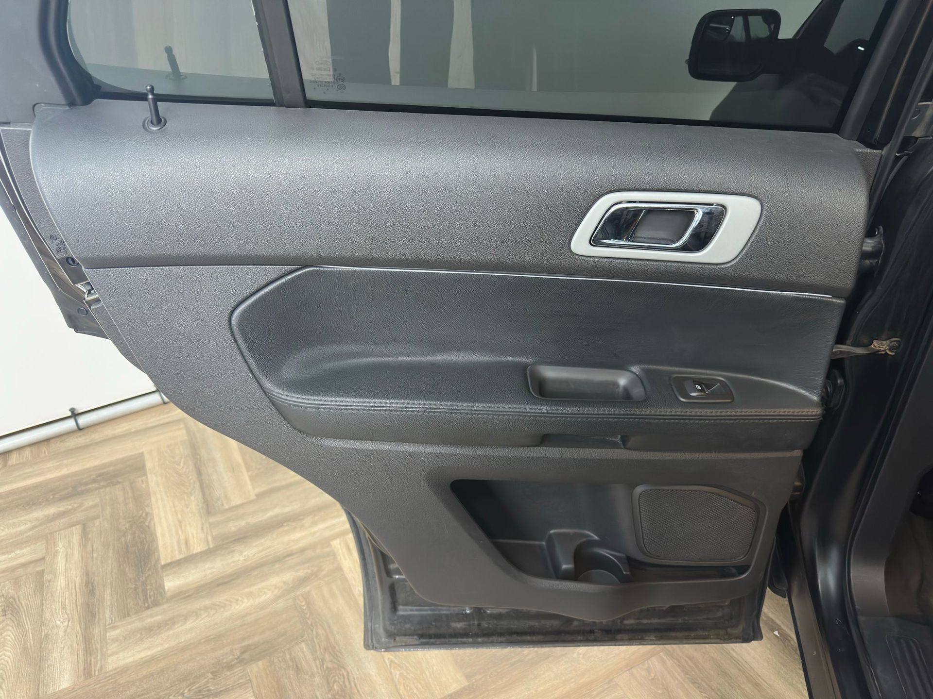 Foto van Ford Explorer XLT FWD 4dr