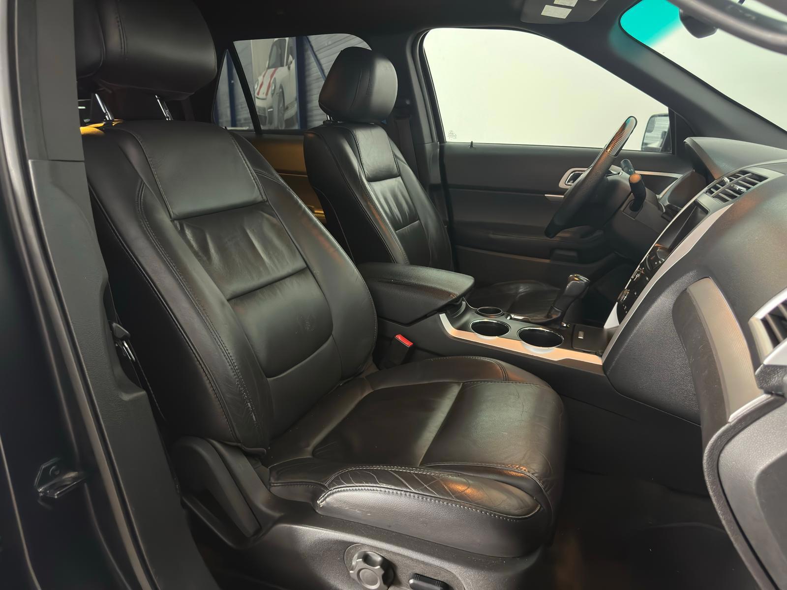 Foto van Ford Explorer XLT FWD 4dr