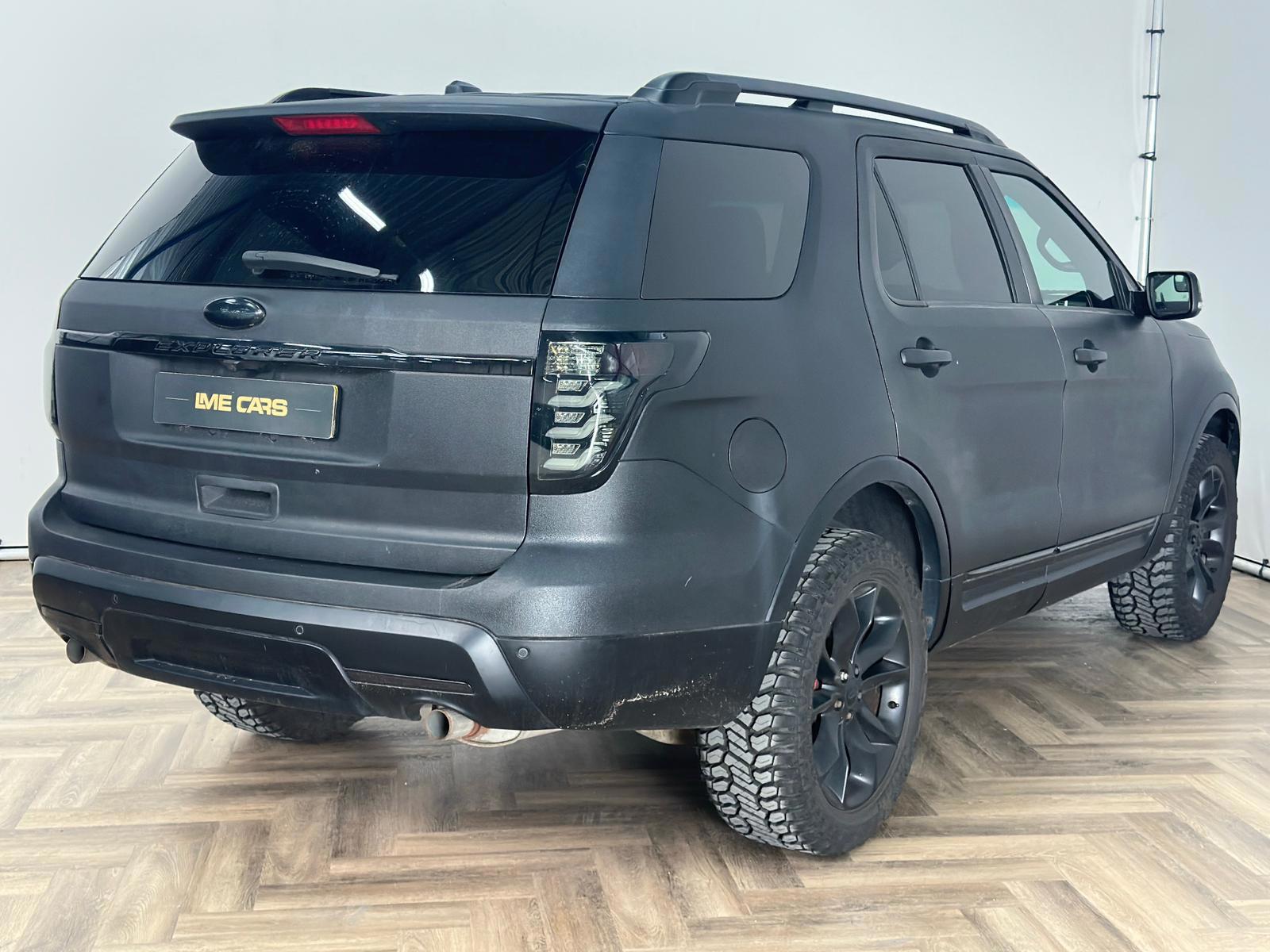 Foto van Ford Explorer XLT FWD 4dr