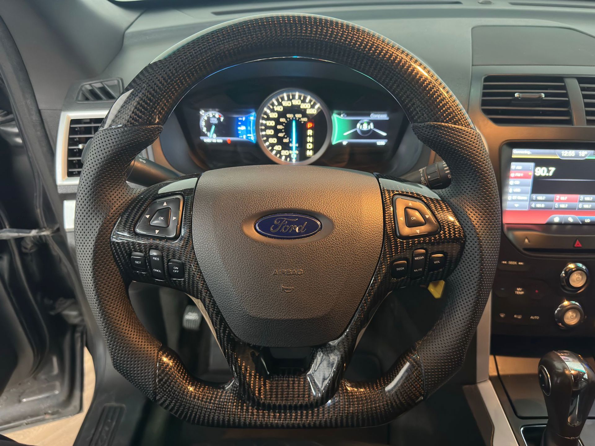 Foto van Ford Explorer XLT FWD 4dr