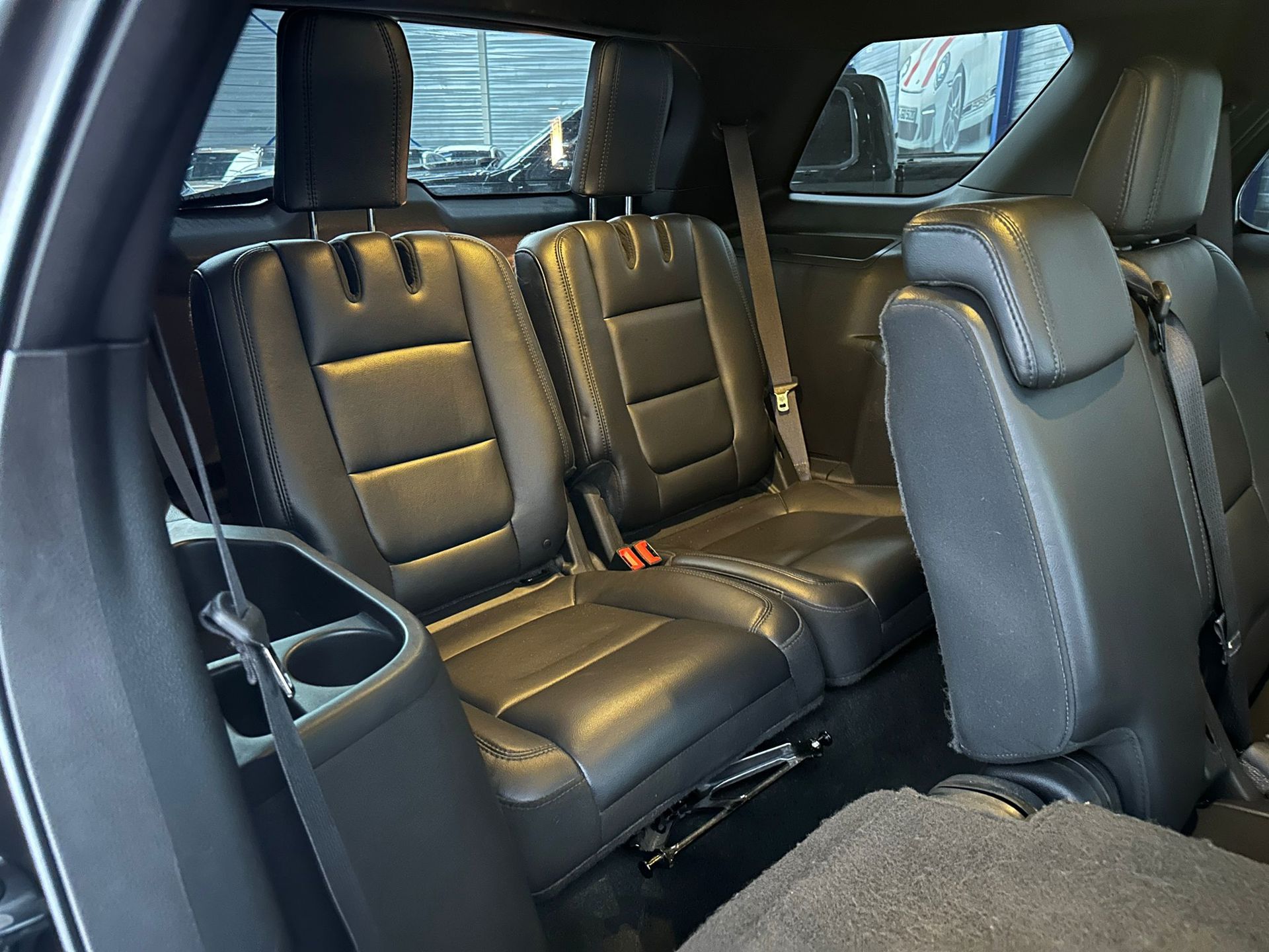 Foto van Ford Explorer XLT FWD 4dr