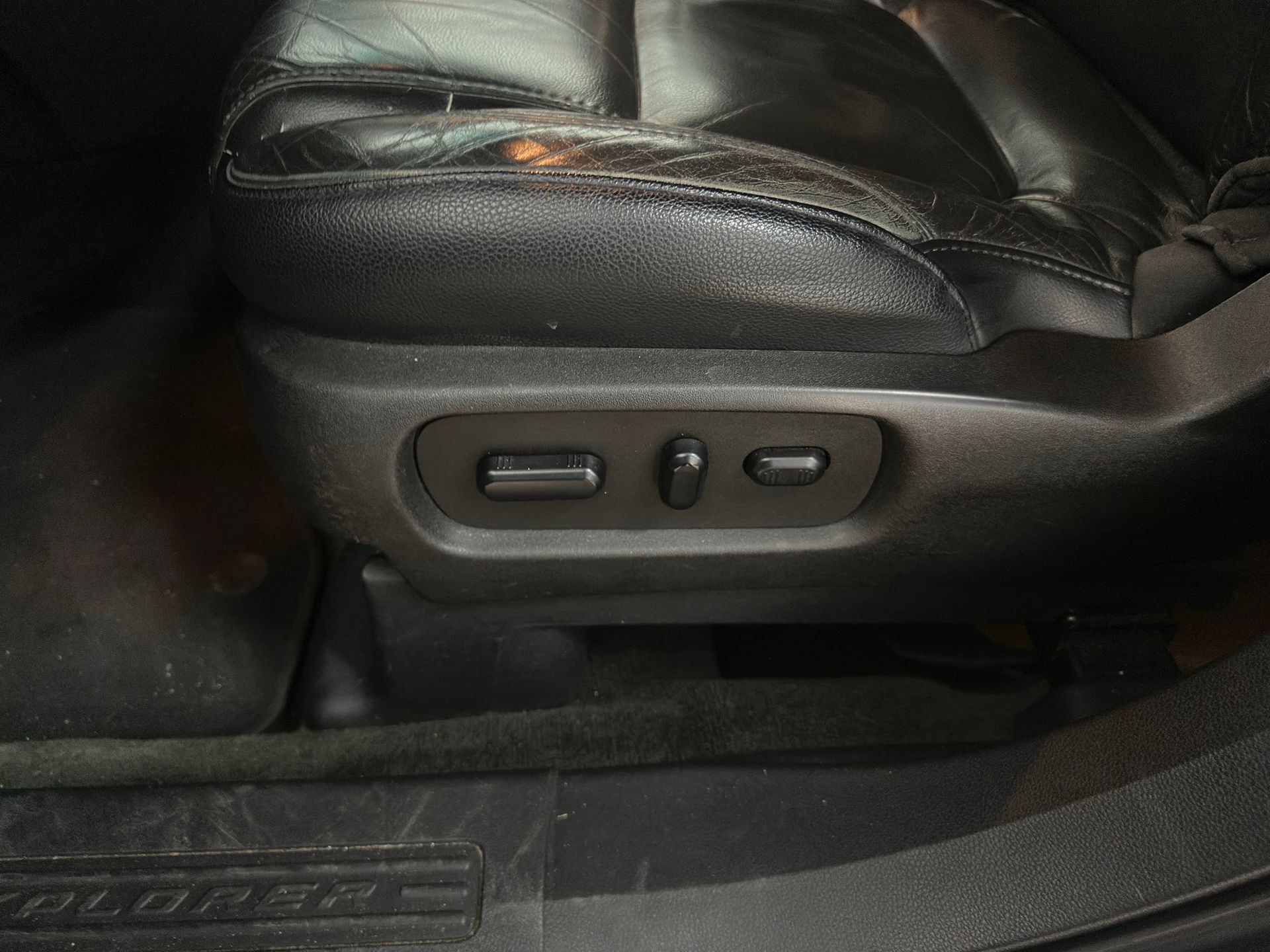 Foto van Ford Explorer XLT FWD 4dr