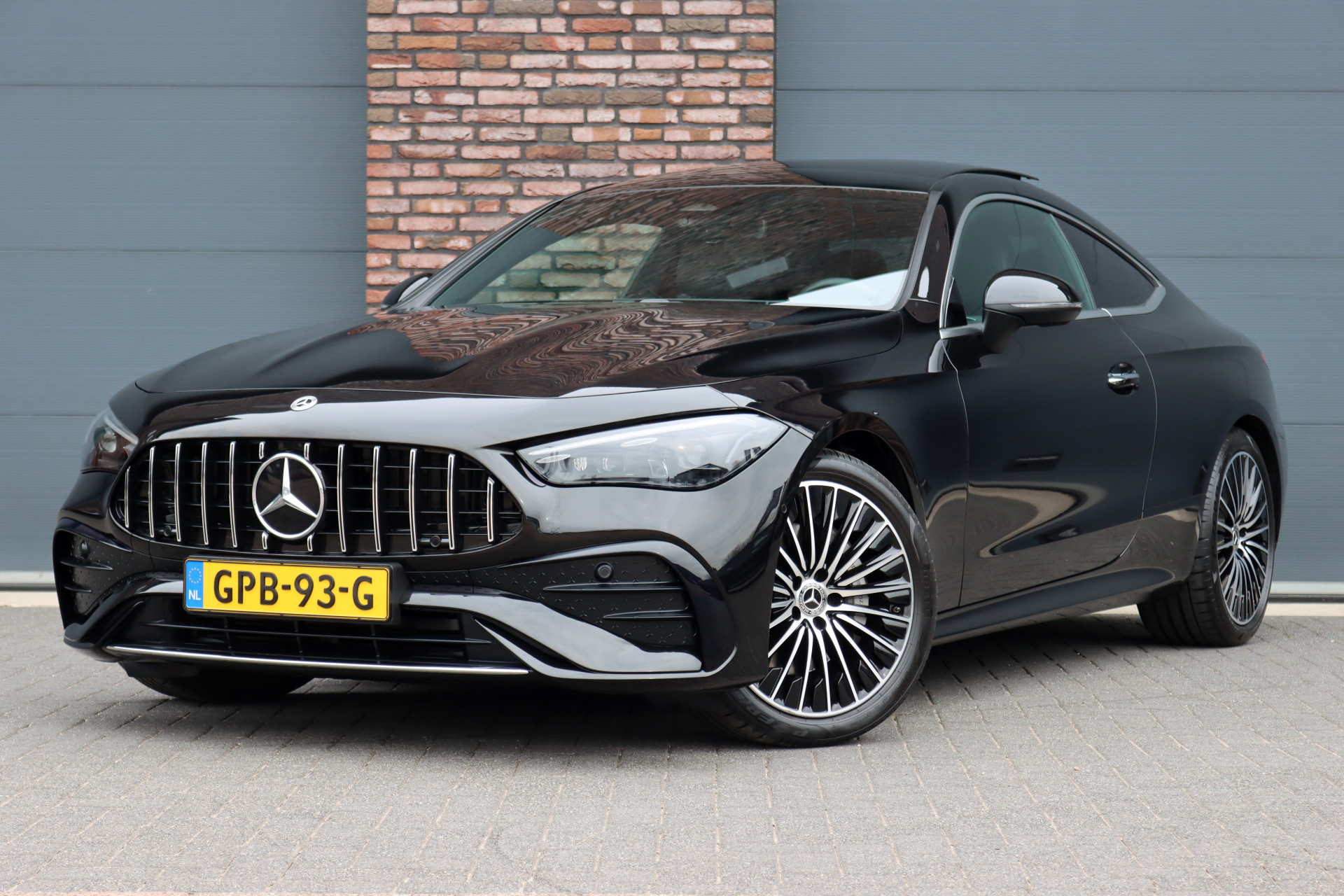 Mercedes-Benz Cle Coupé 200 AMG Line | 2023 - voorkant