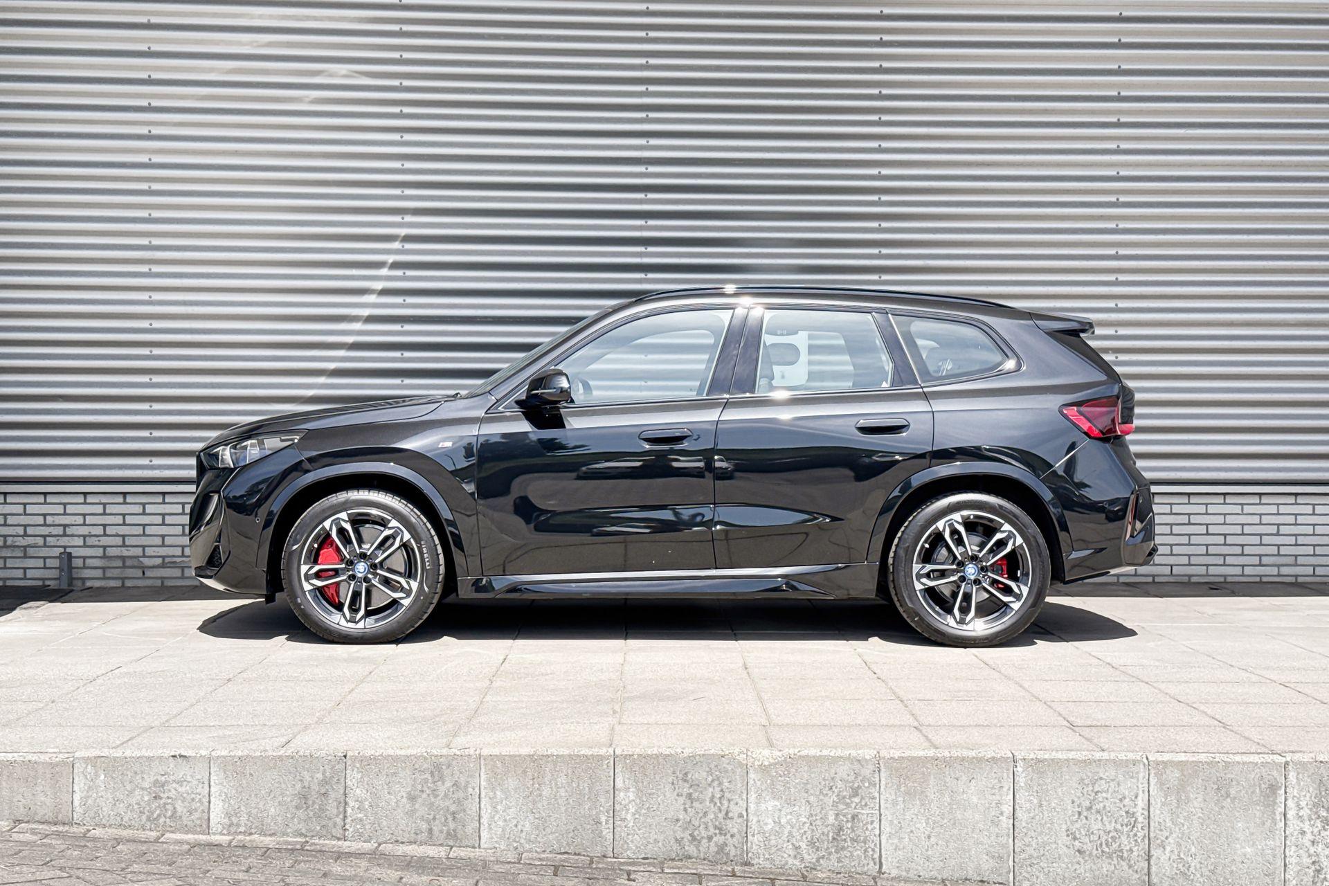 Foto van BMW Ix1 Edrive20