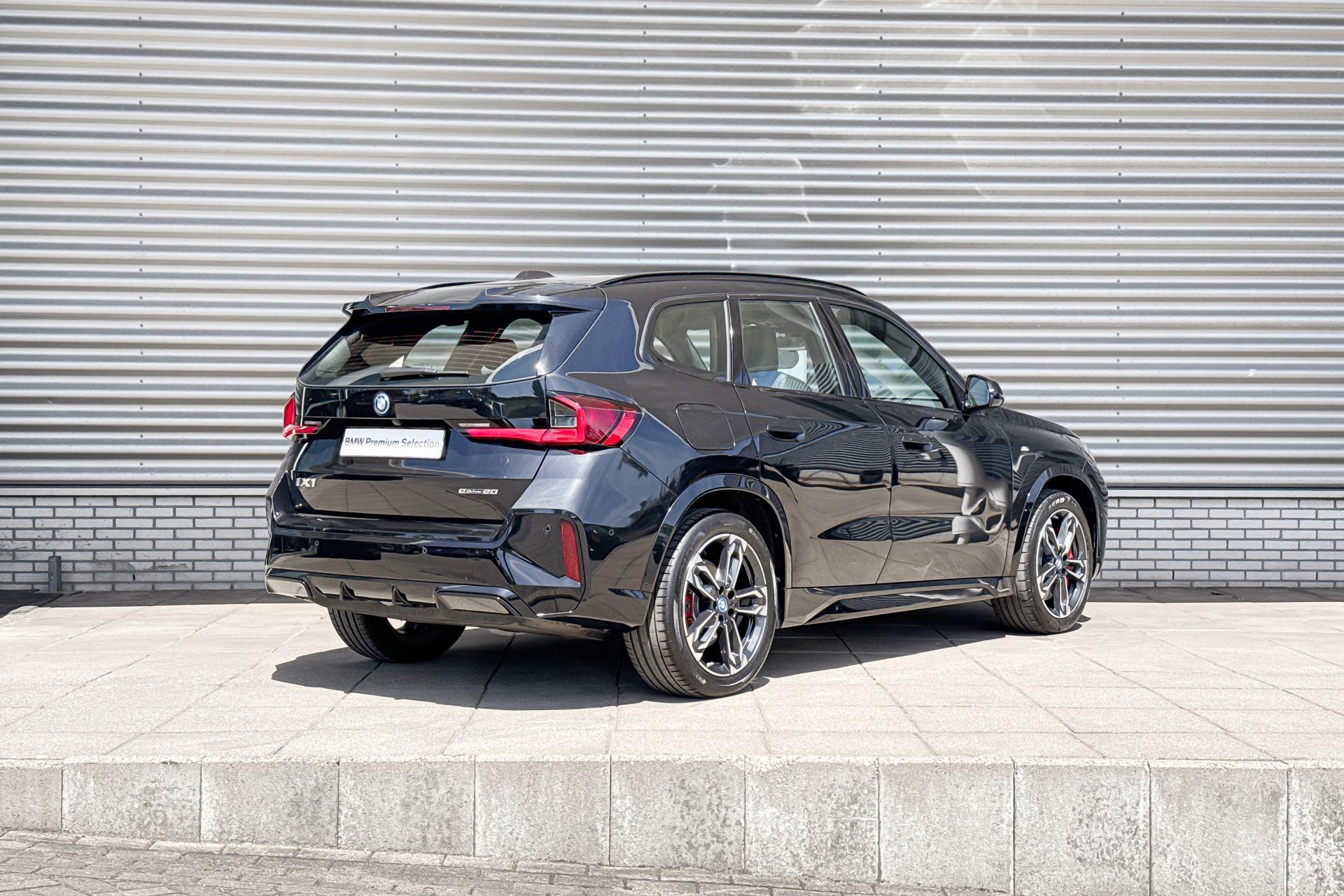 Foto van BMW Ix1 Edrive20