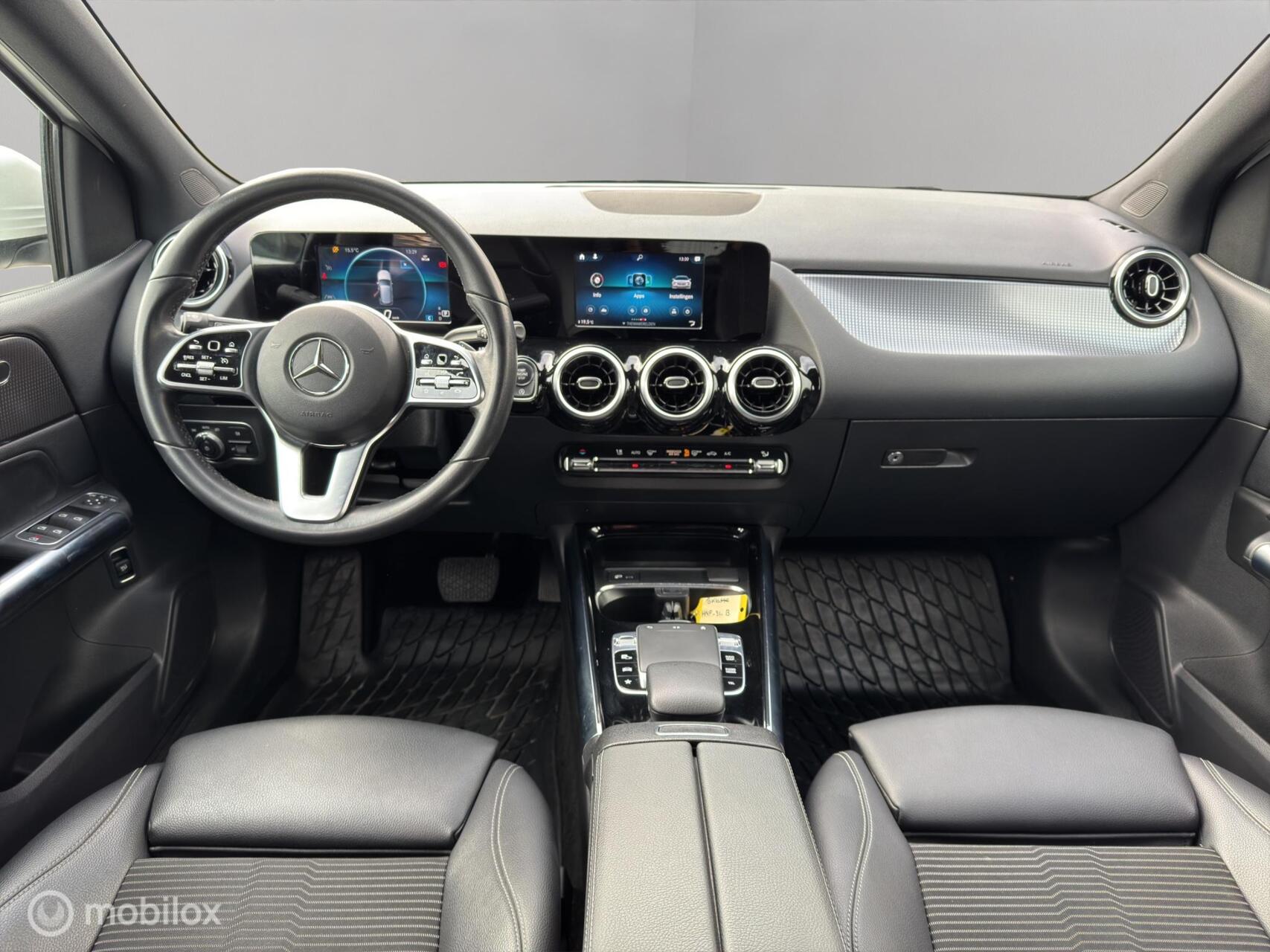 Foto van Mercedes-Benz B 200