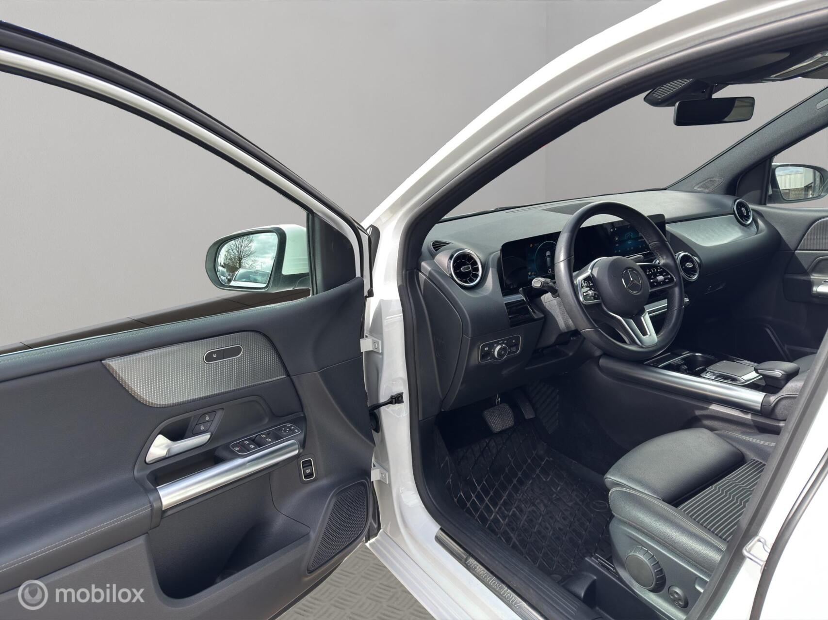 Foto van Mercedes-Benz B 200