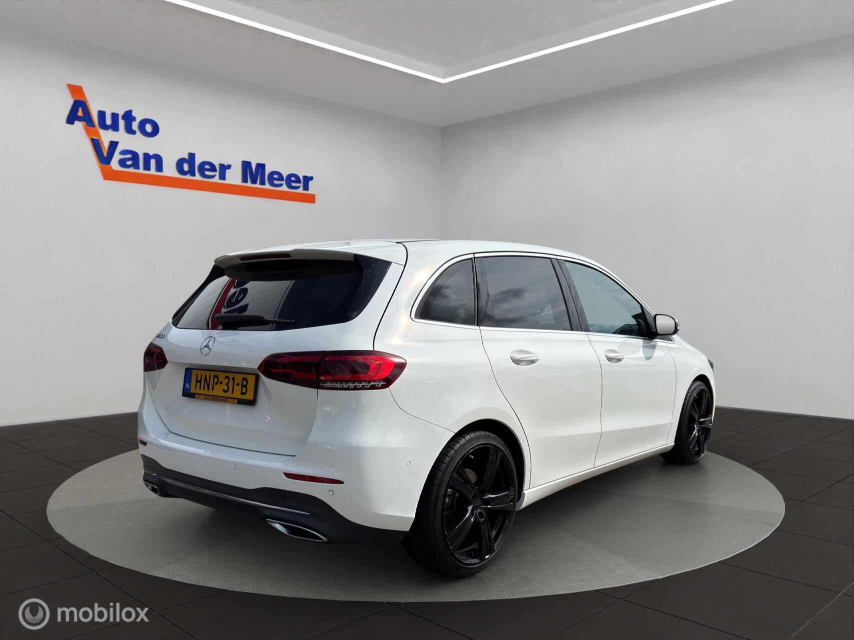 Foto van Mercedes-Benz B 200