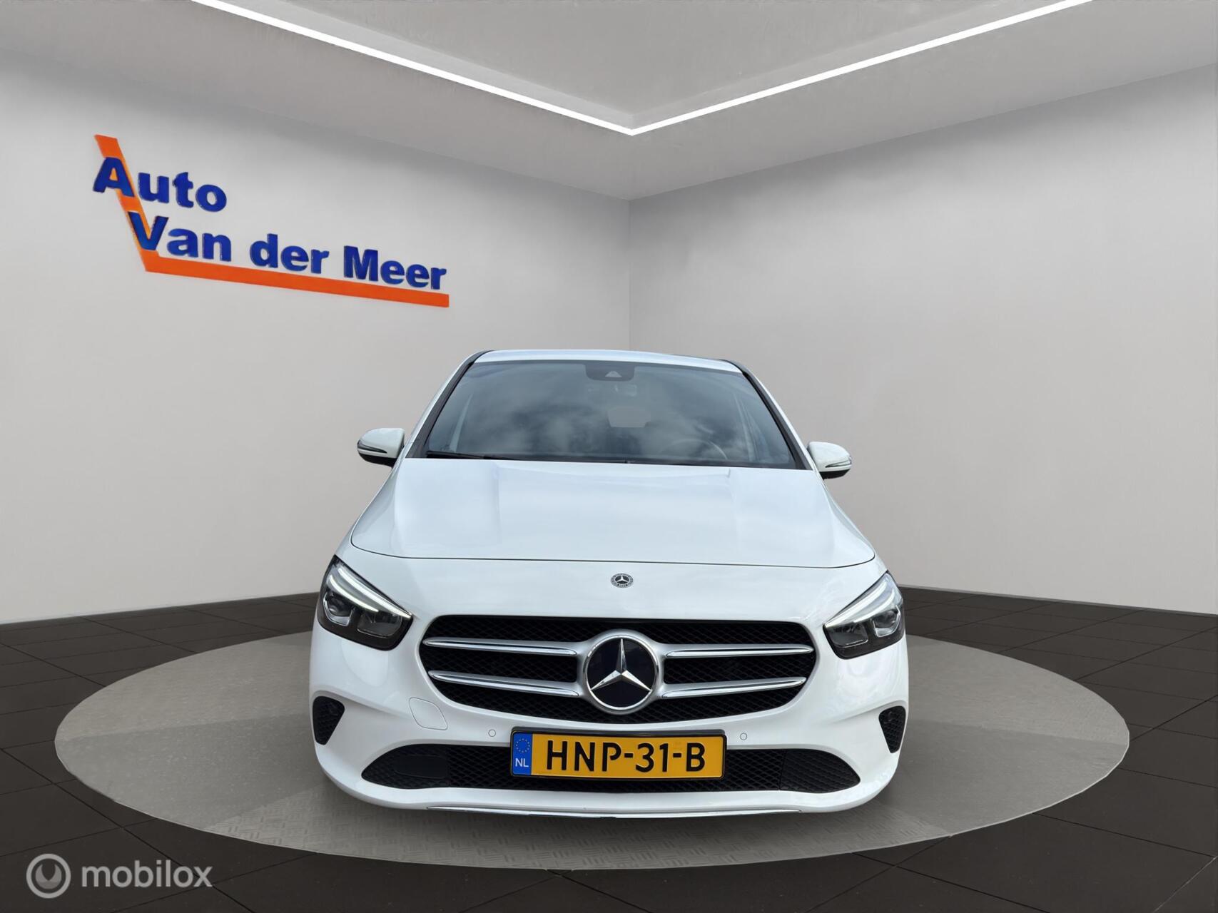 Foto van Mercedes-Benz B 200