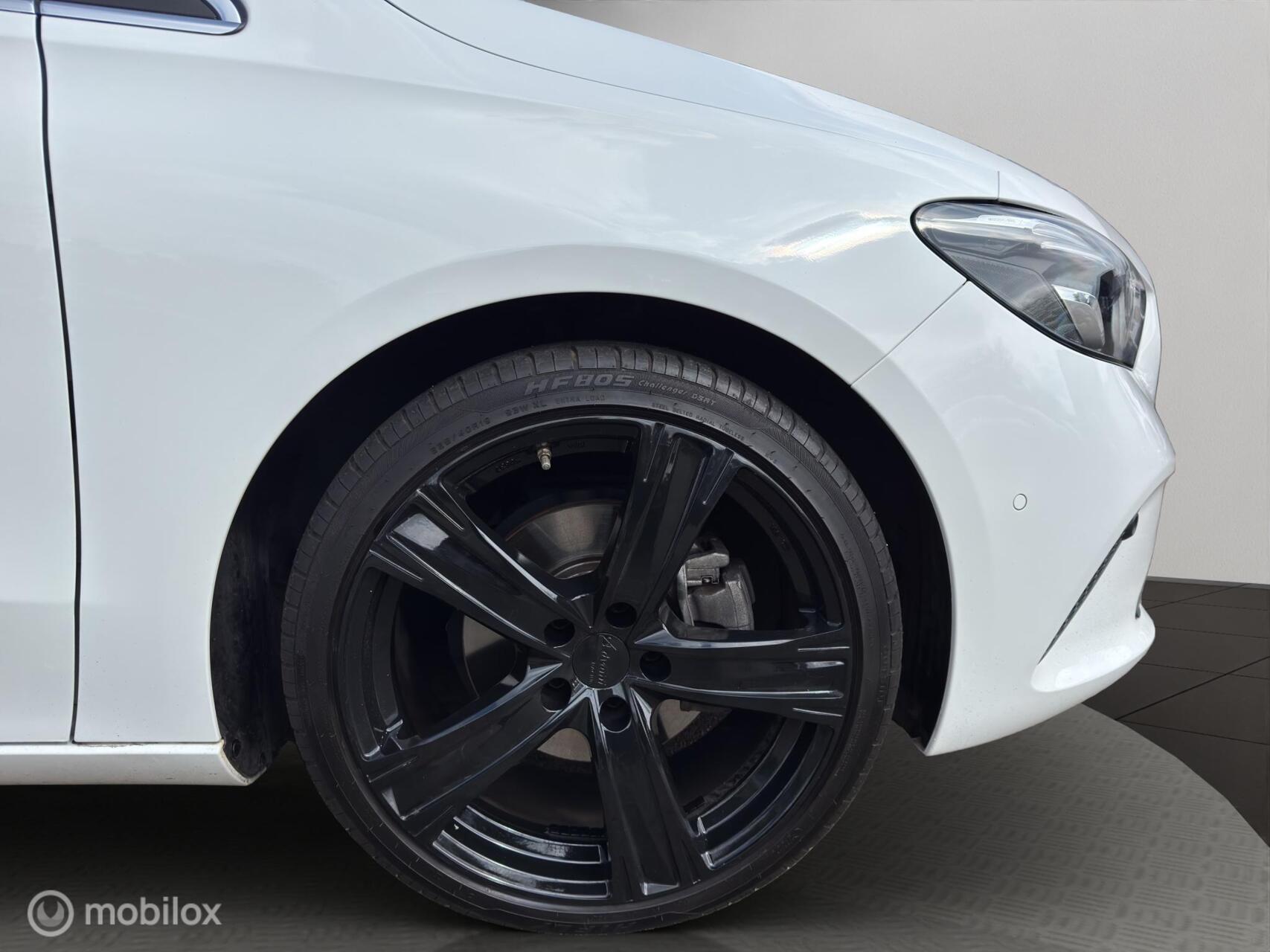 Foto van Mercedes-Benz B 200