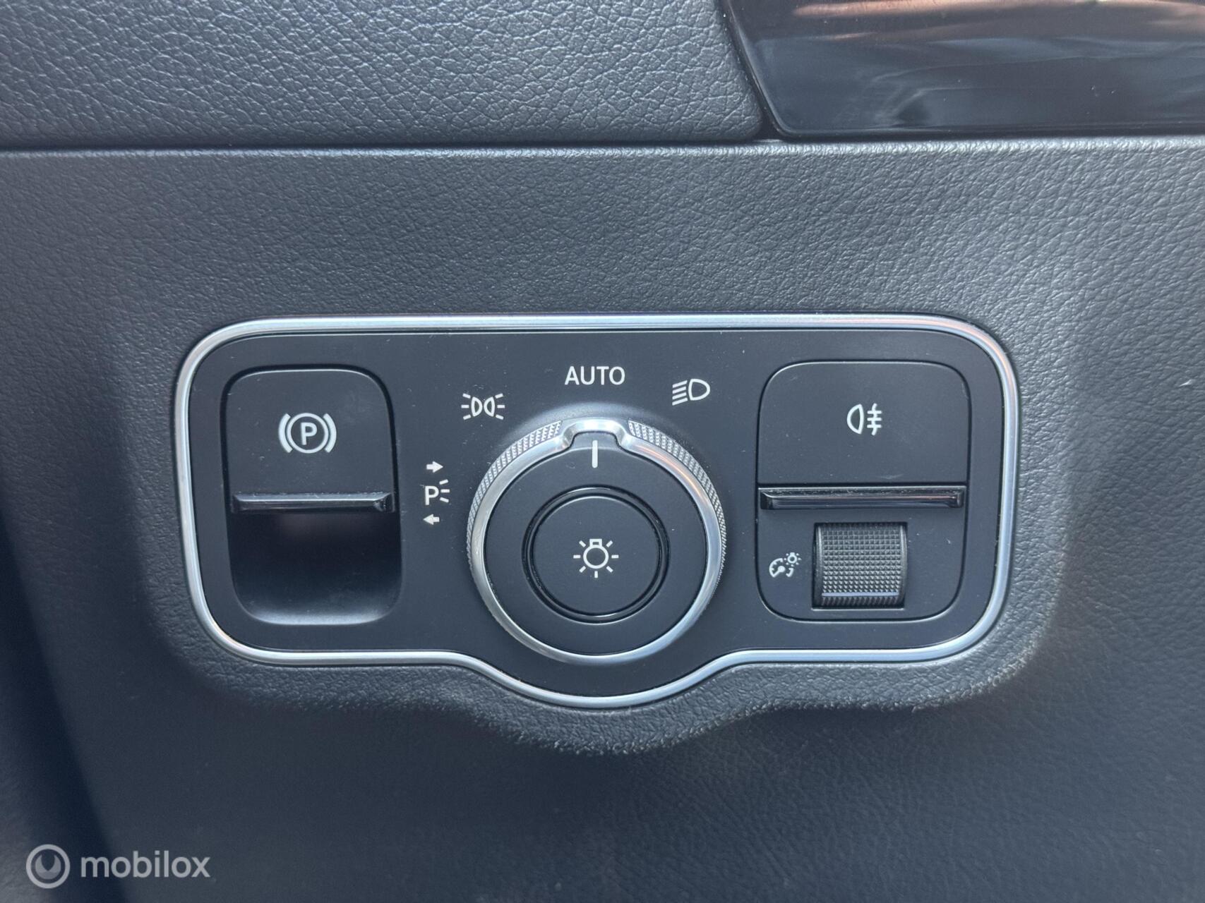 Foto van Mercedes-Benz B 200