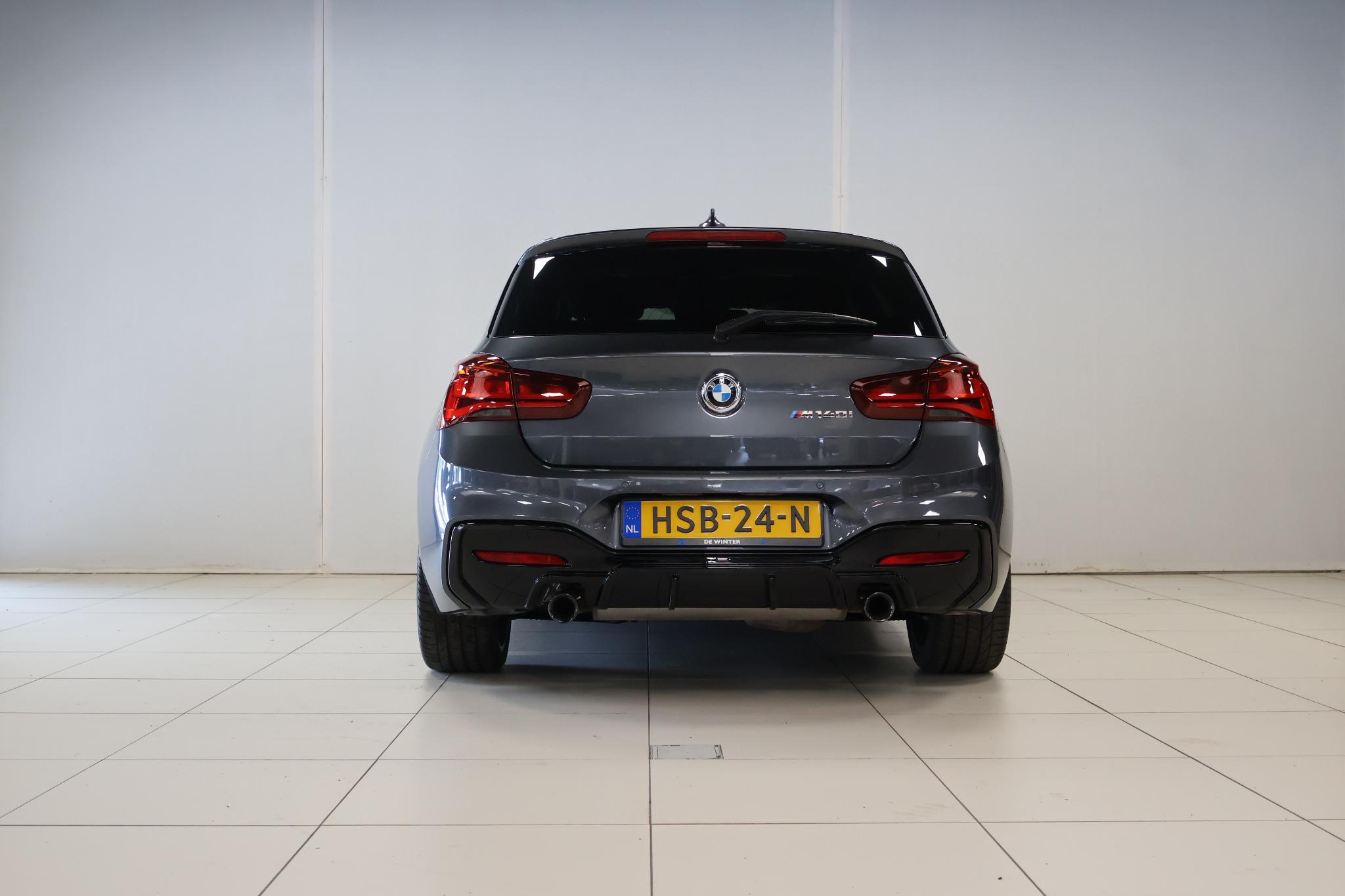 Foto van BMW M140i