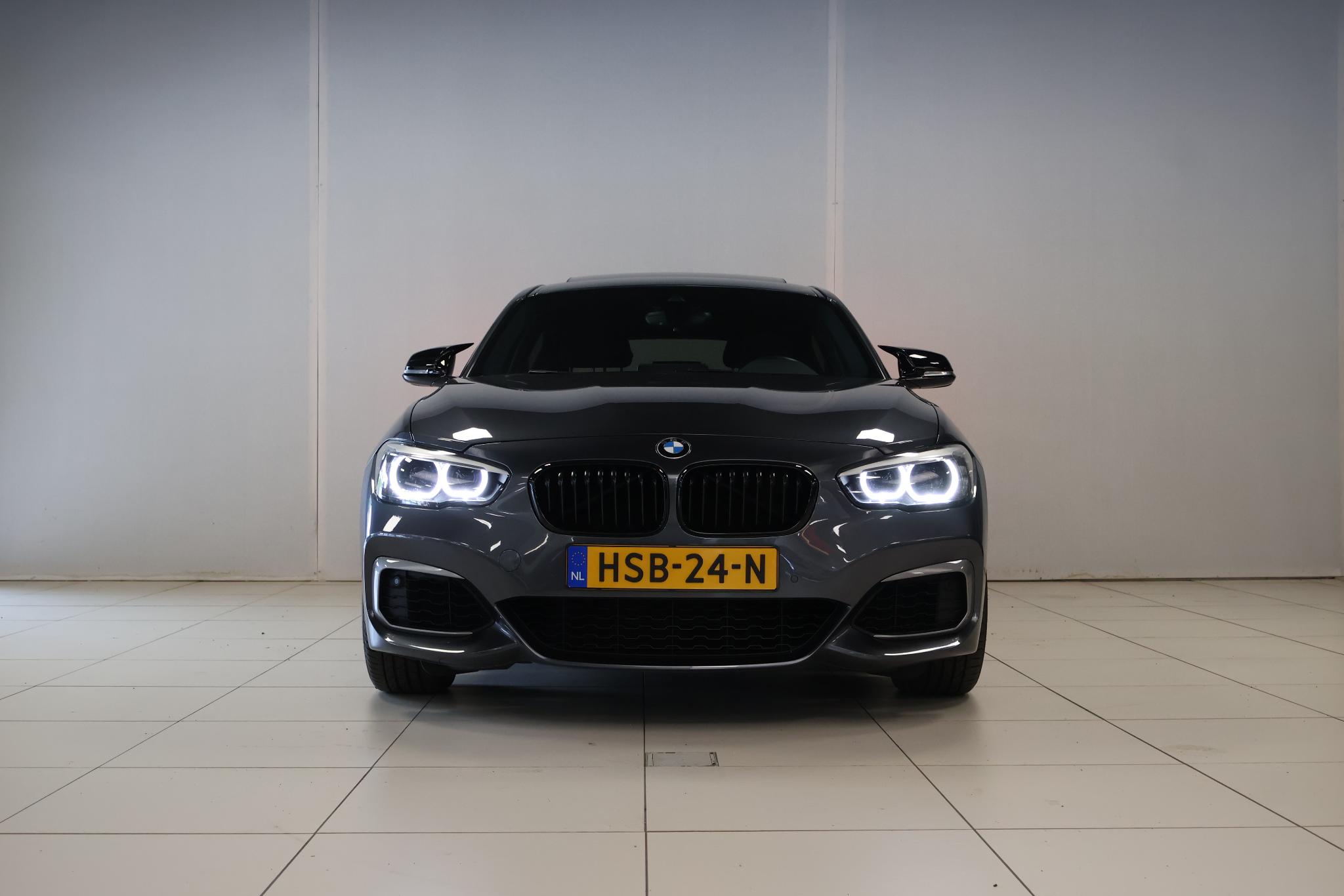 Foto van BMW M140i