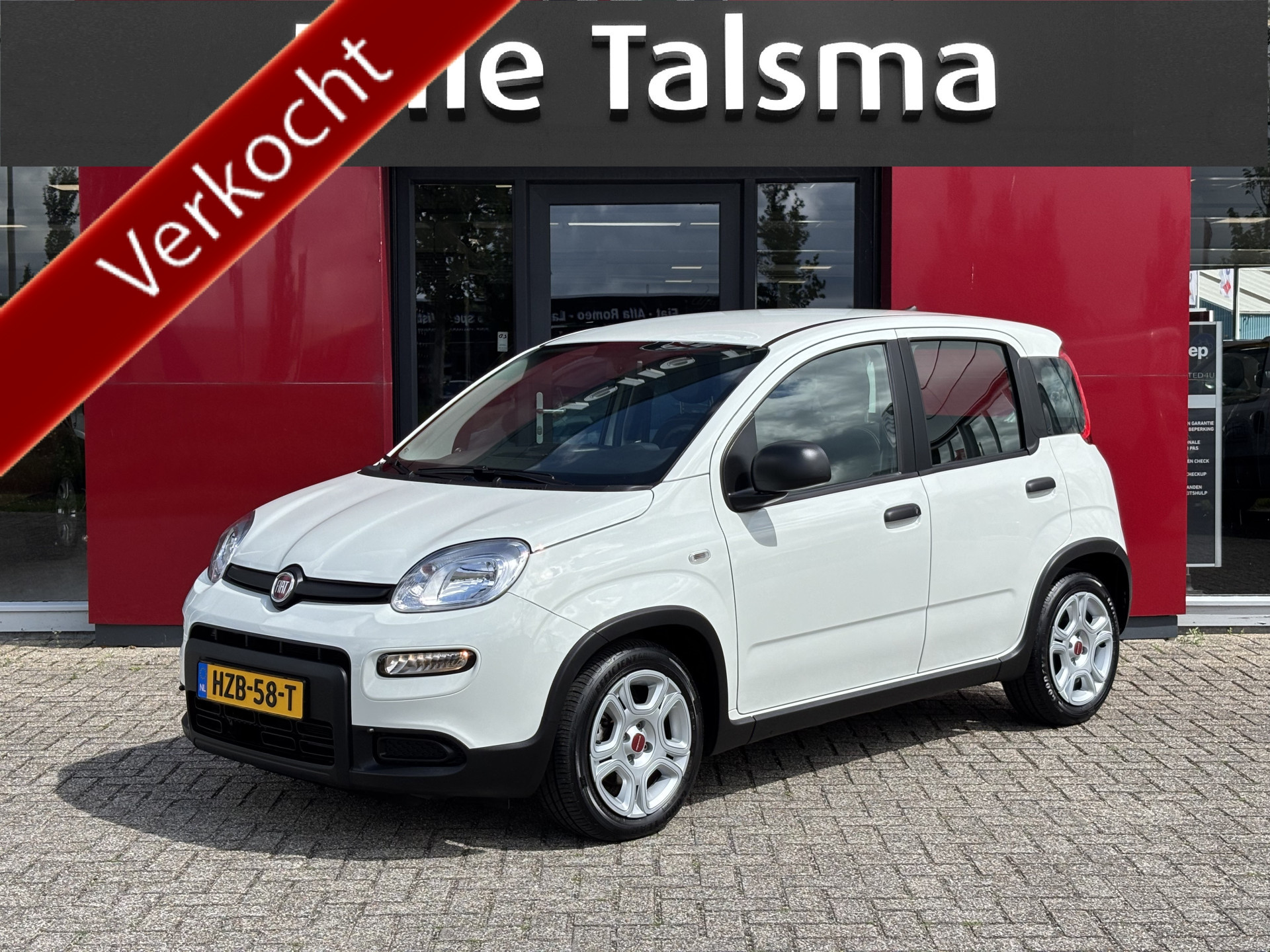 Fiat Panda 1.0 Hybrid Urban | Airco | Let op, rijdende auto. Niet altijd aanwezig! 2024 - voorkant
