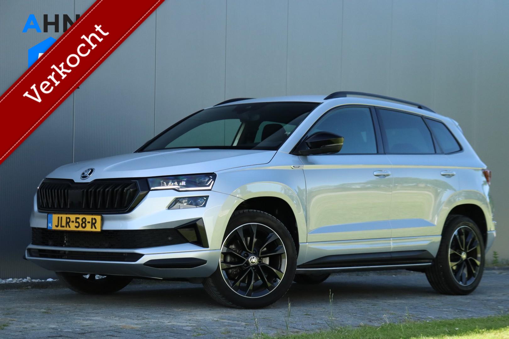 Skoda Karoq 1.5 TSI / 150 PK / DSG / Sportline / Black Edition / Virtual Cockpit / Camera / Cruise Control / 18"! 2023 - voorkant