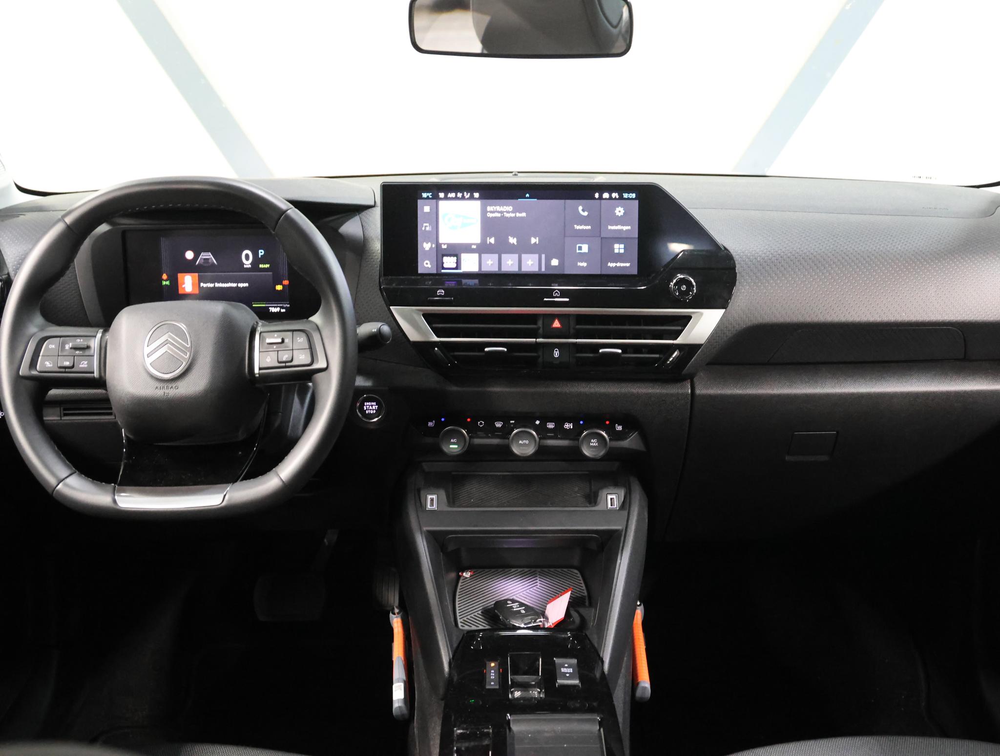 Foto van Citroen E-c4