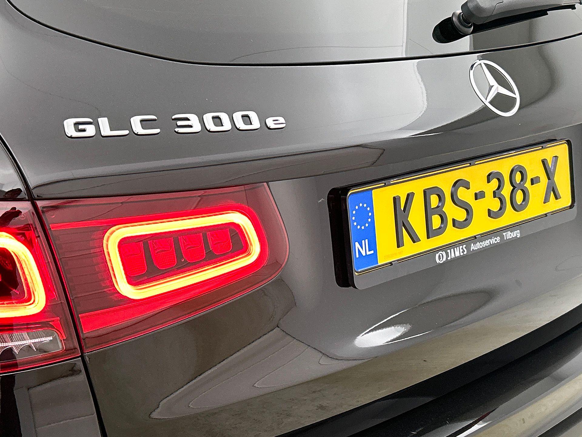 Foto van Mercedes-Benz GLC 300 E 4Matic