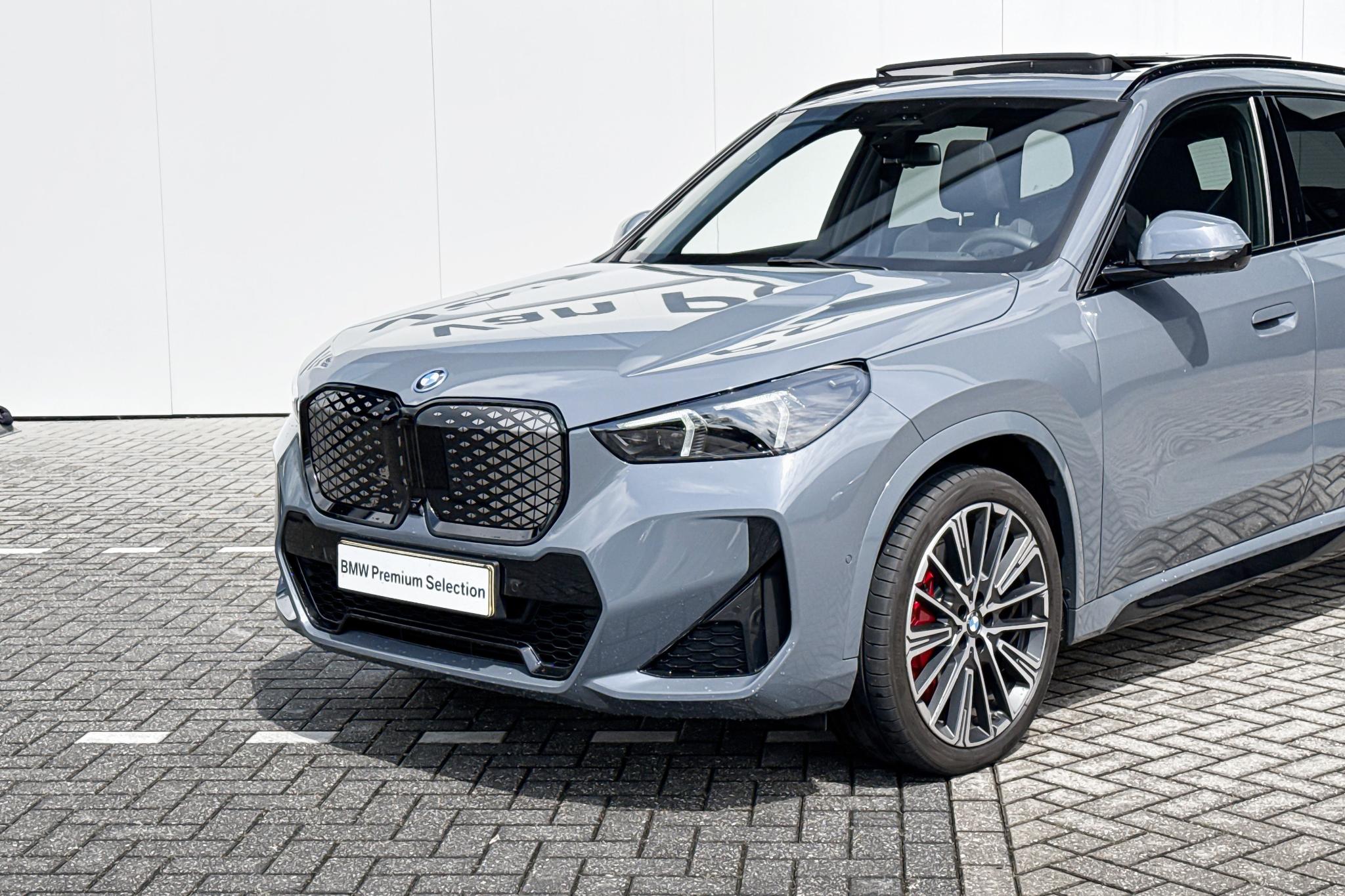 Foto van BMW Ix1 Edrive20