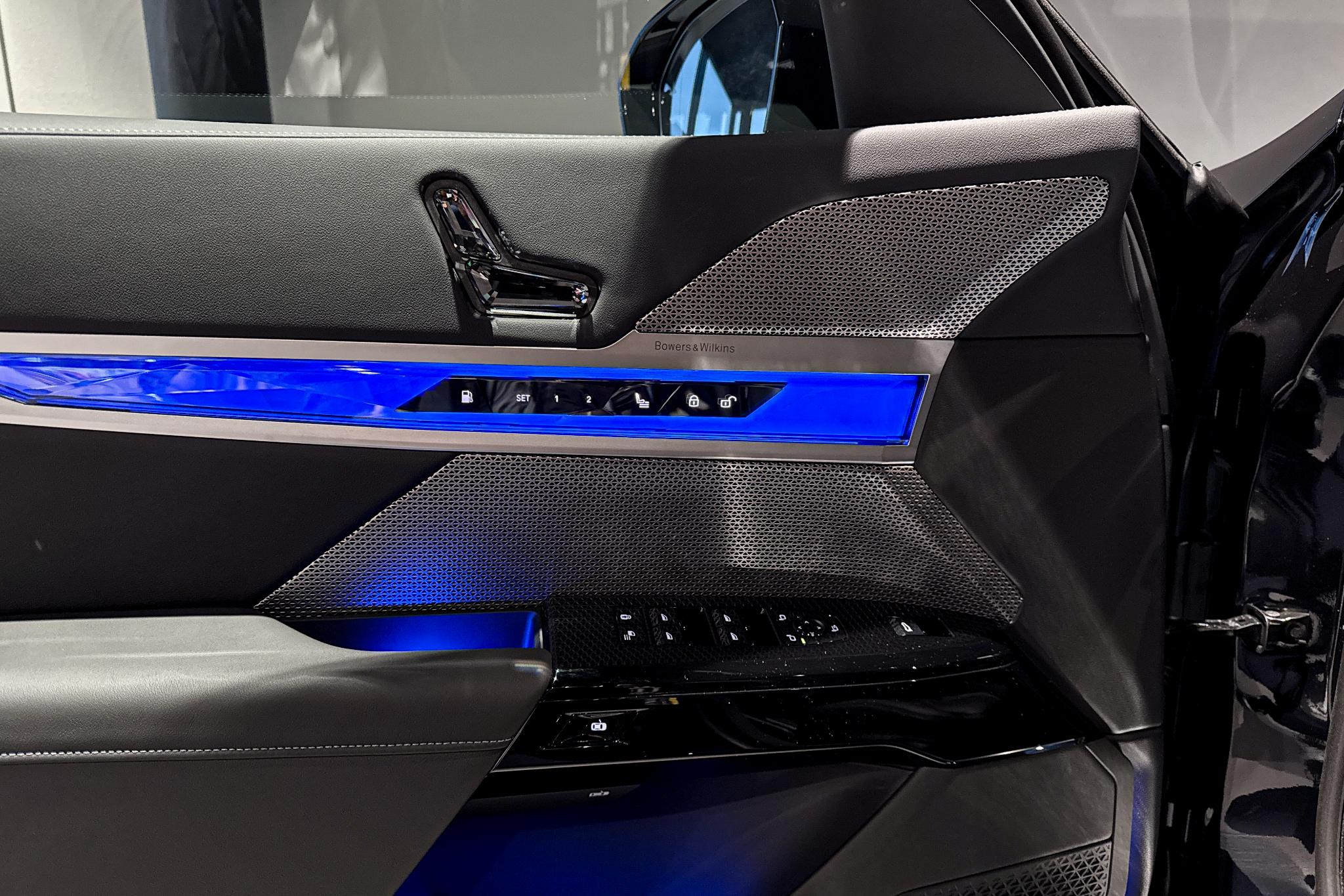 Foto van BMW M760e xDrive