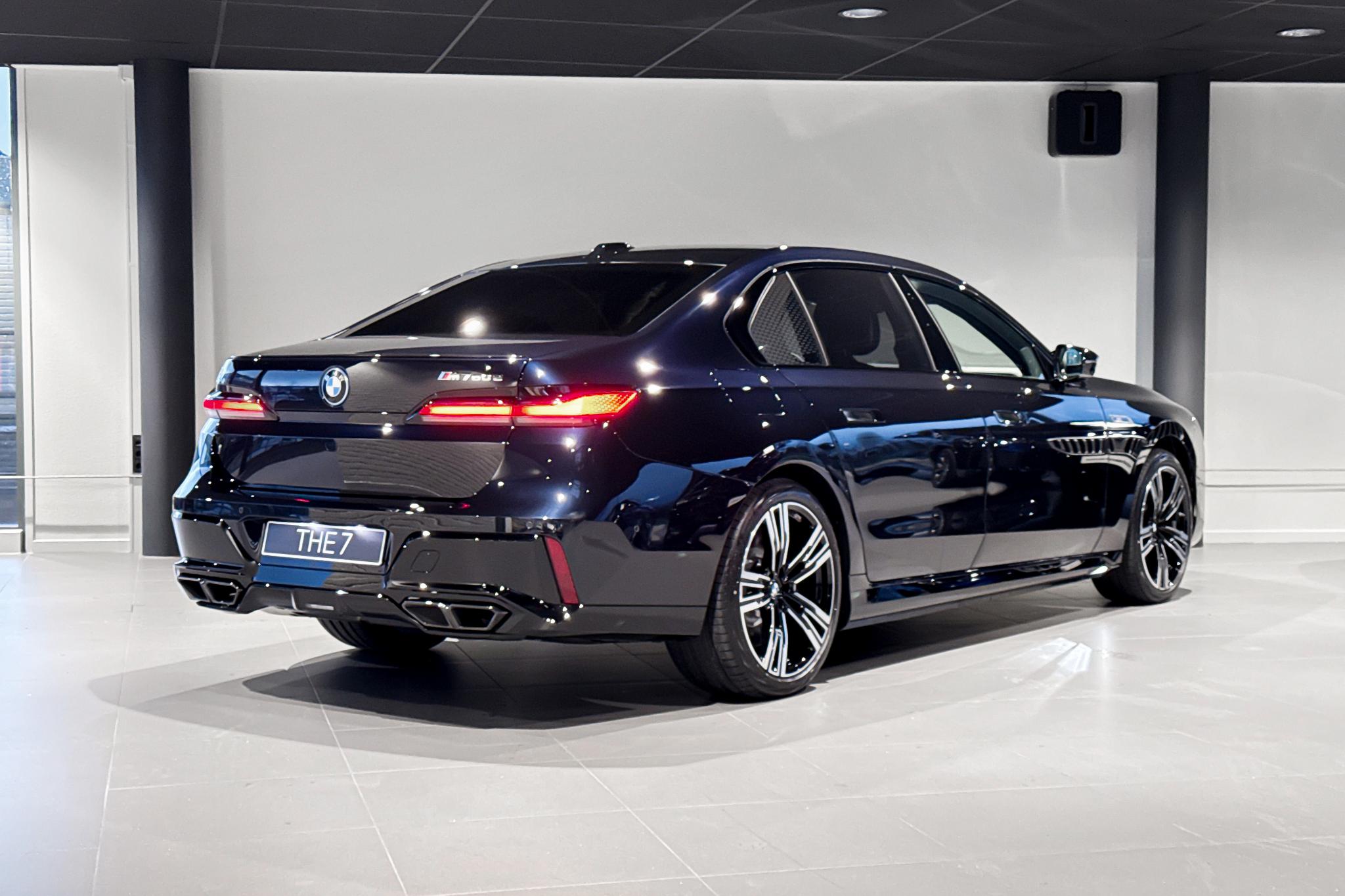 Foto van BMW M760e xDrive