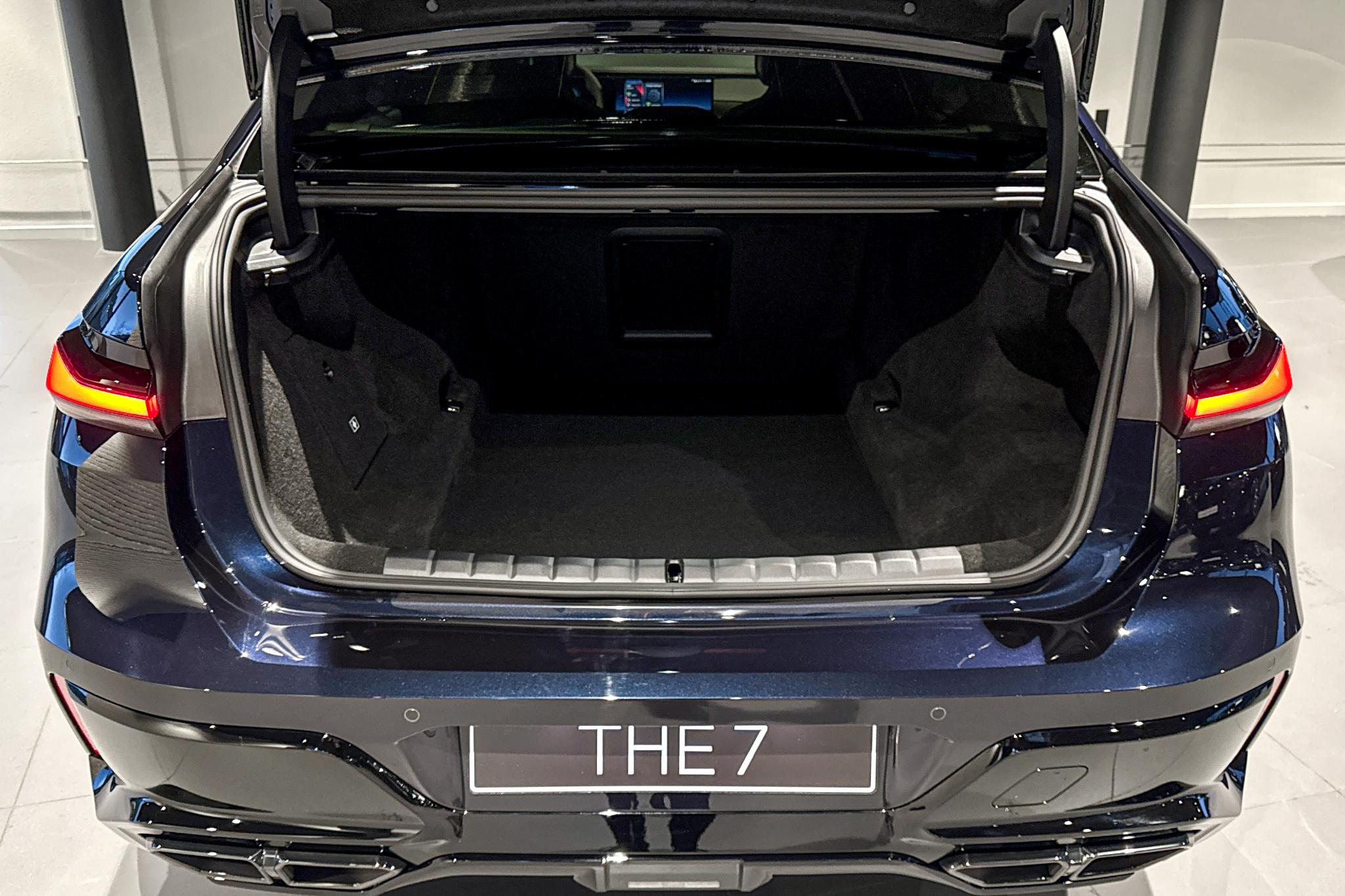 Foto van BMW M760e xDrive