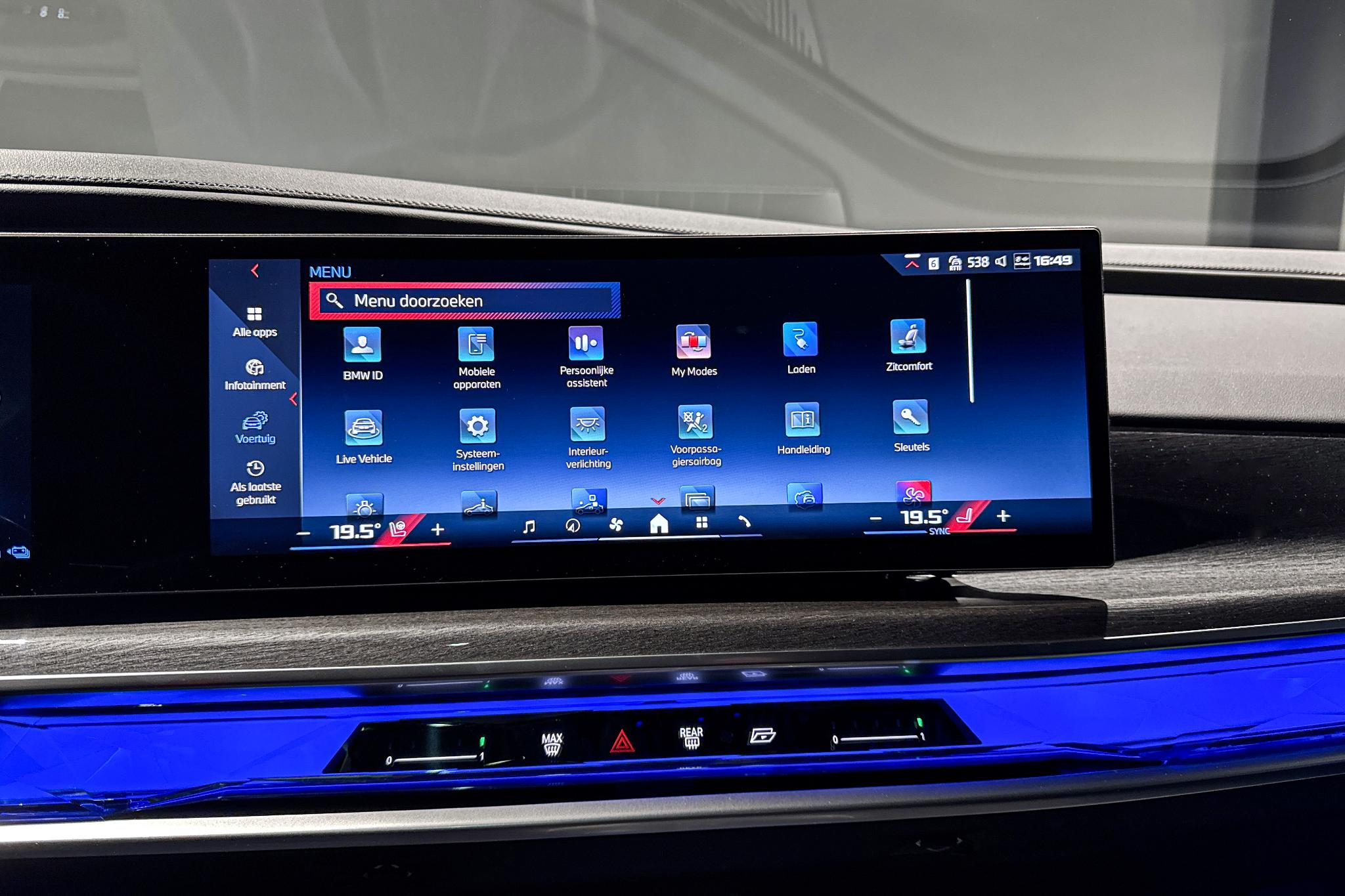 Foto van BMW M760e xDrive