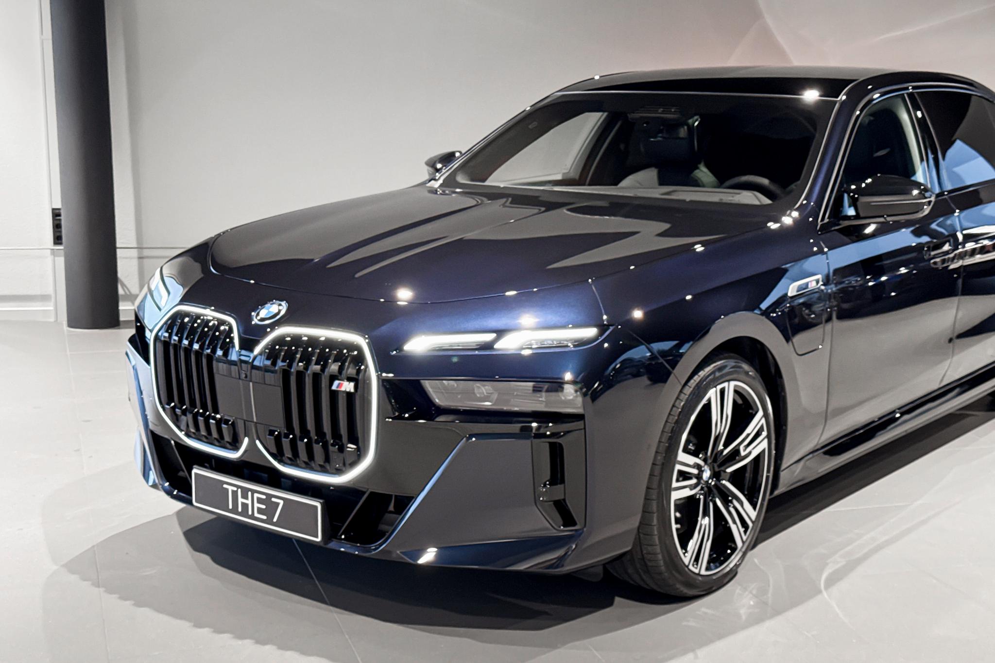 Foto van BMW M760e xDrive