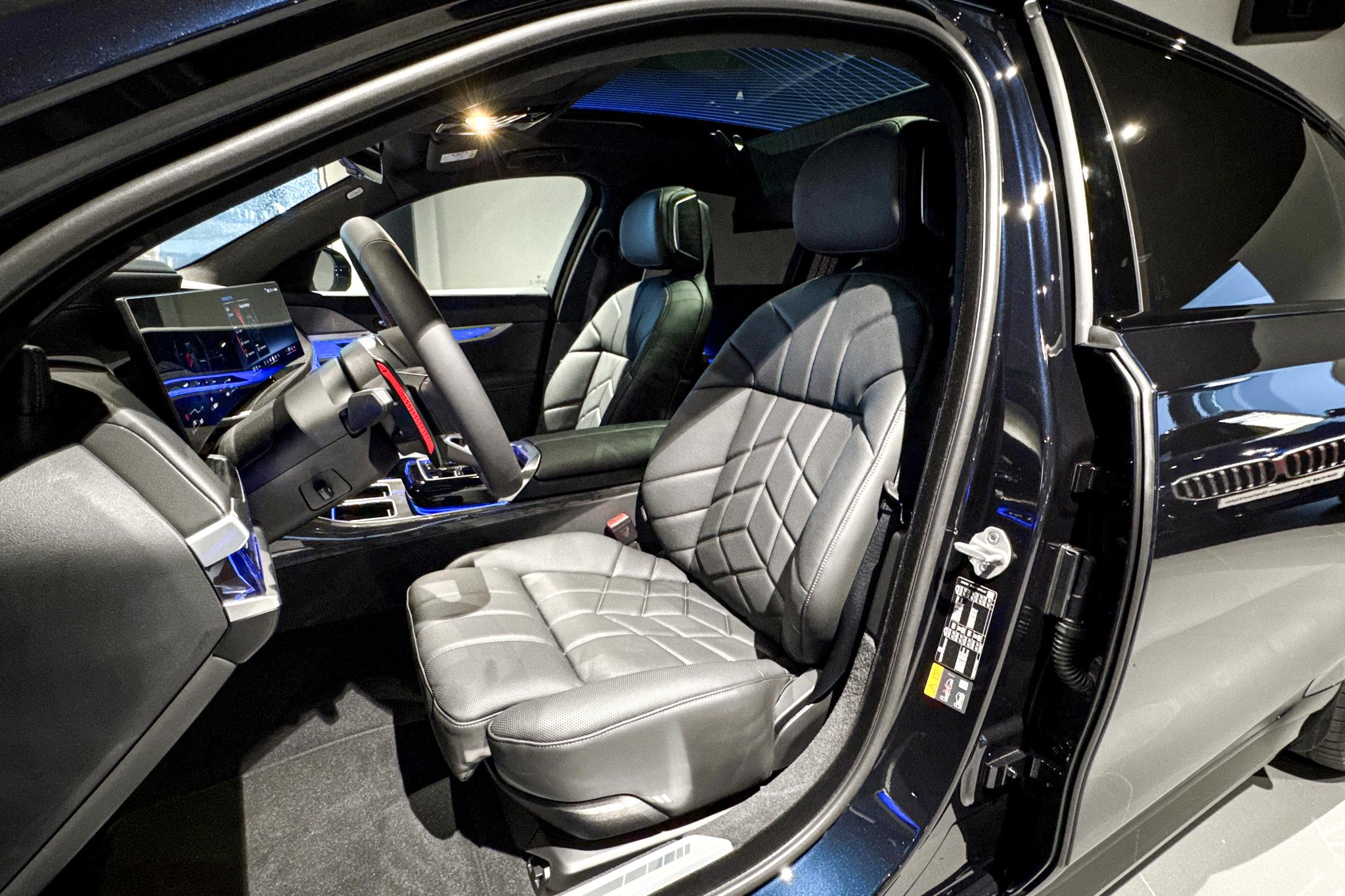 Foto van BMW M760e xDrive